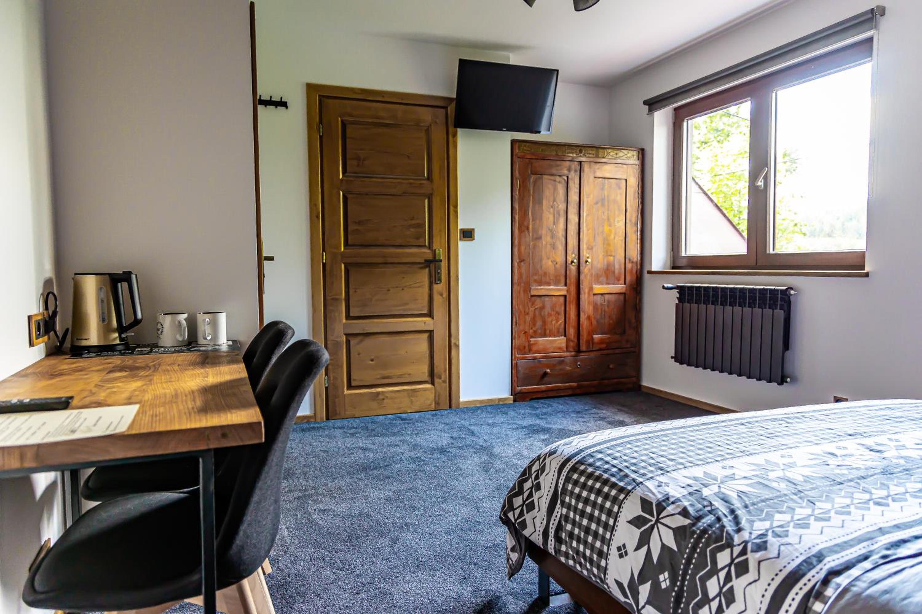 Large Double Room photo 3