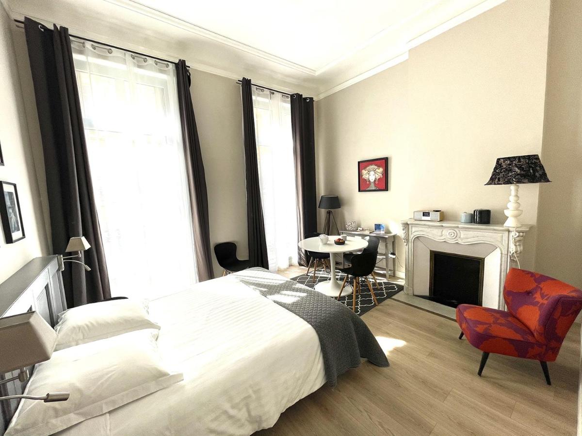 Two-Bedroom Suite - Photo 5