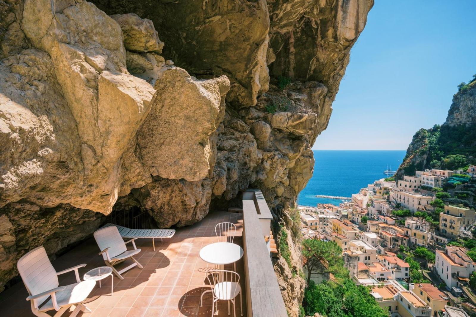 Apartment with Sea View and Terrace photo 3