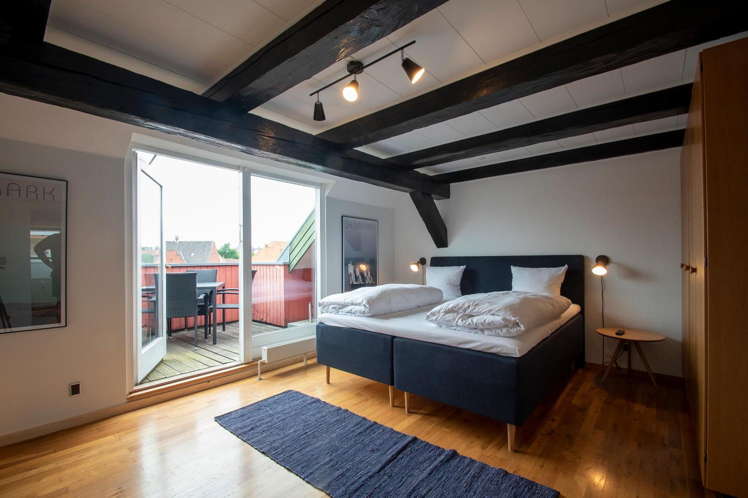 Apartment - Split Level photo 1