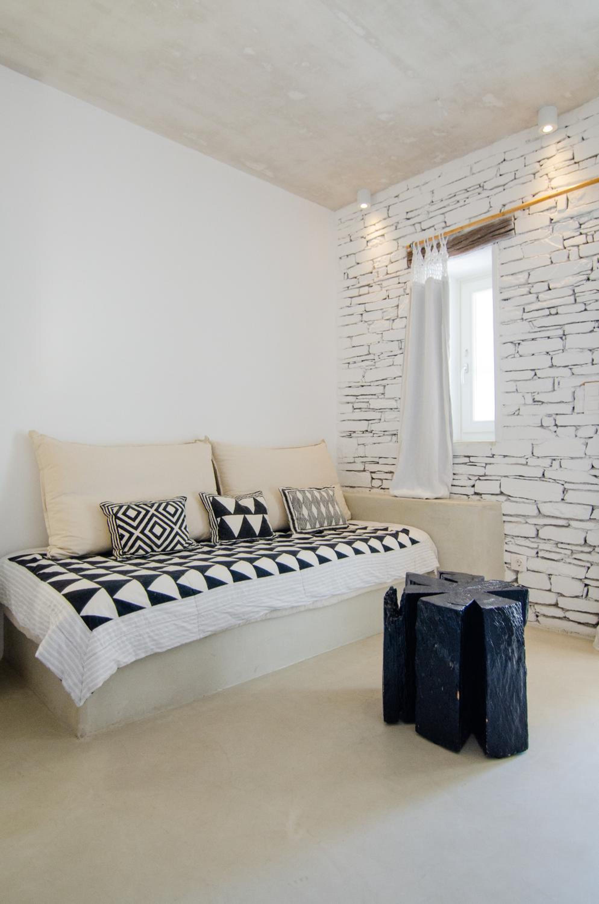 Junior Suite with Partial Sea View - Photo 7