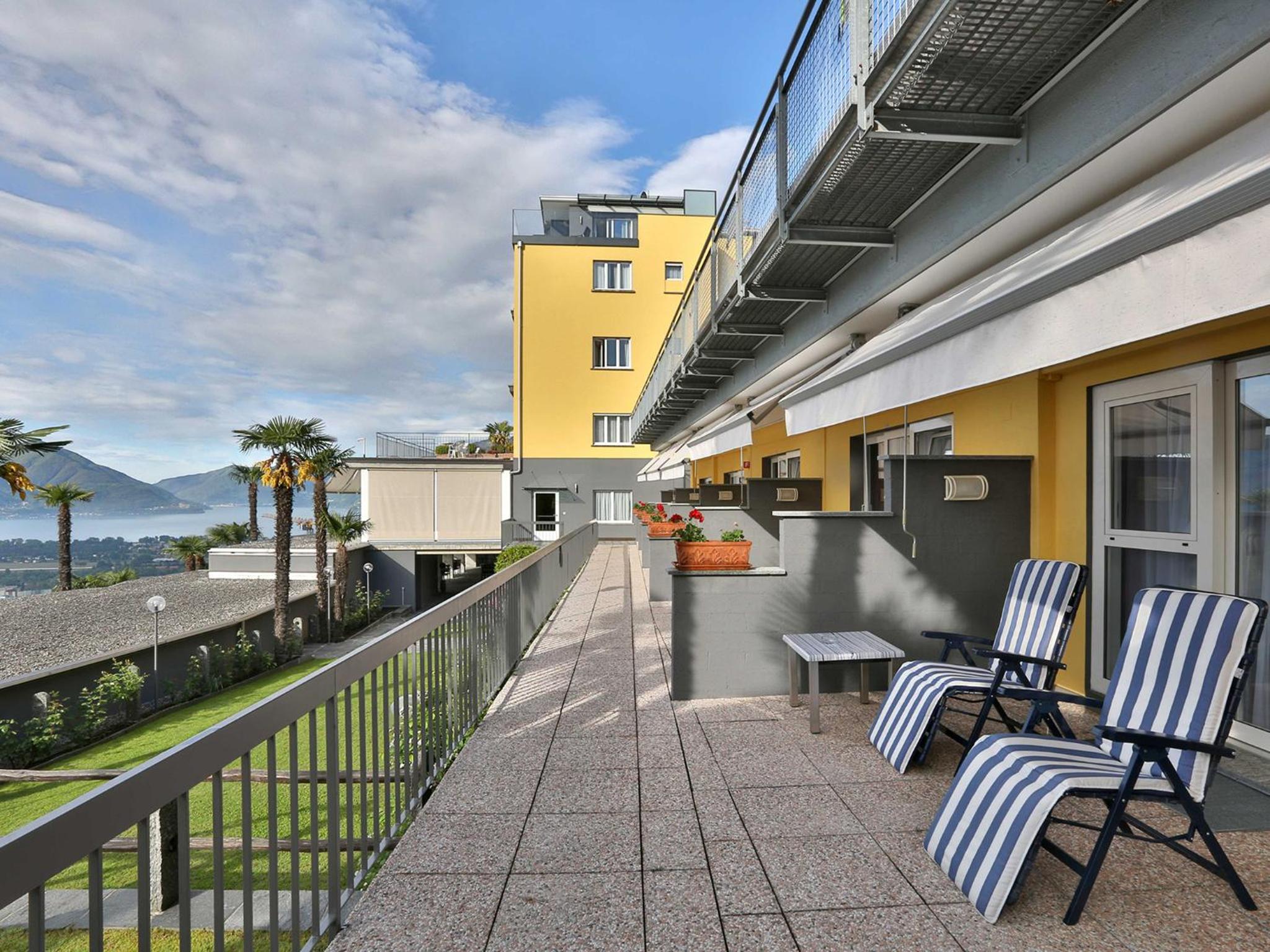 Economy Single Room with Lake View