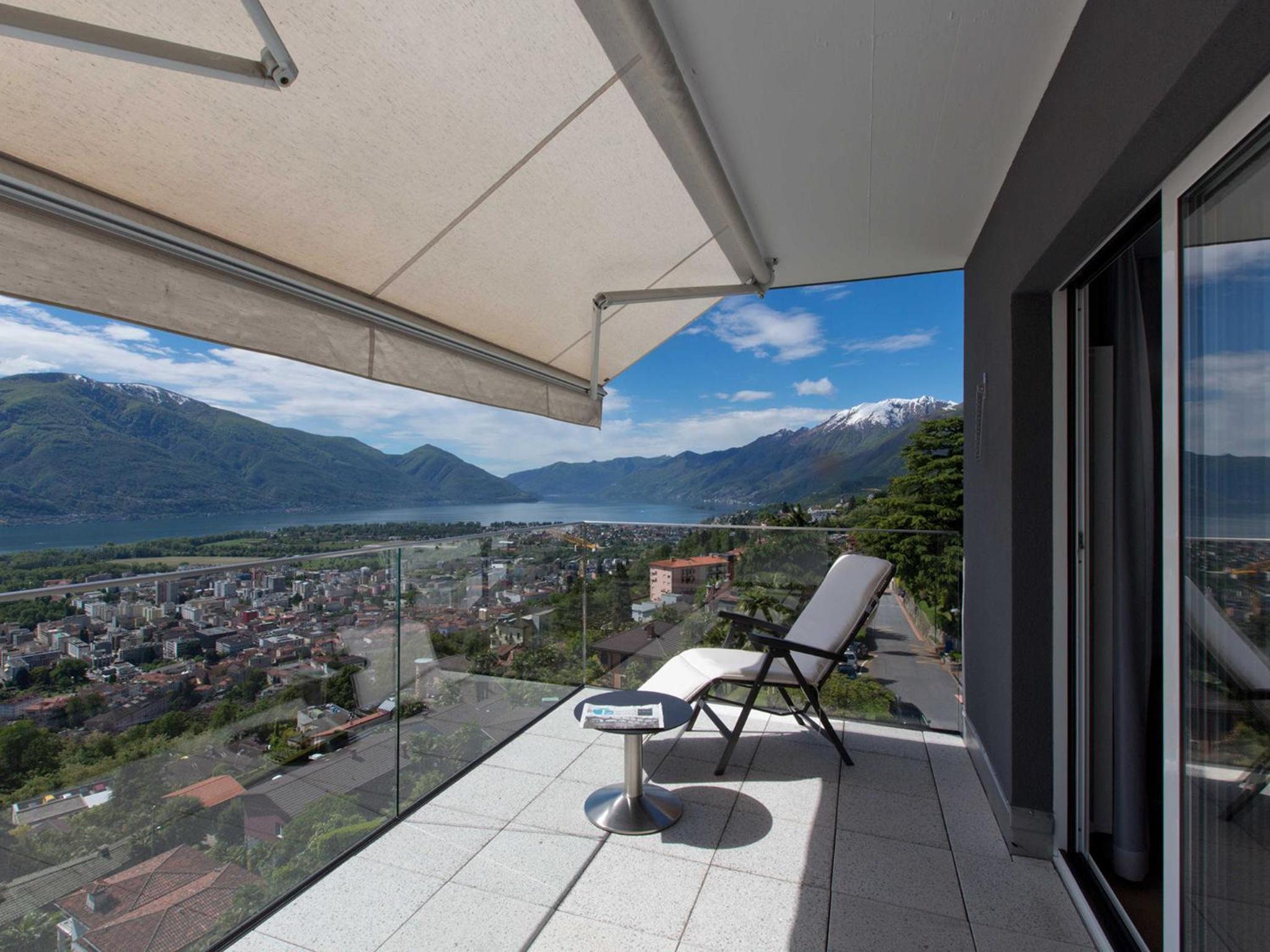 Premium Double or Twin Room with Lake View - Photo 7