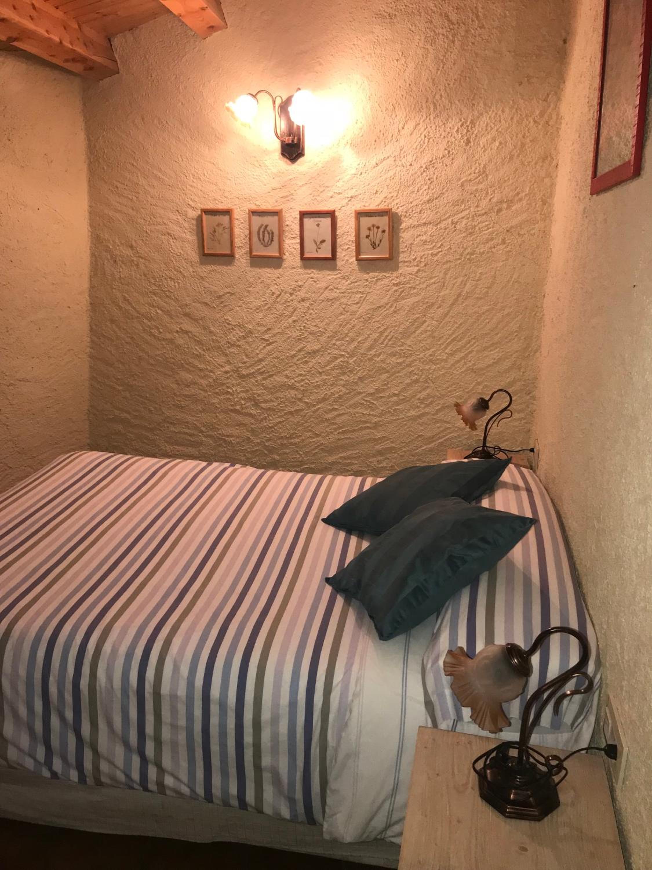 Queen Room photo 3