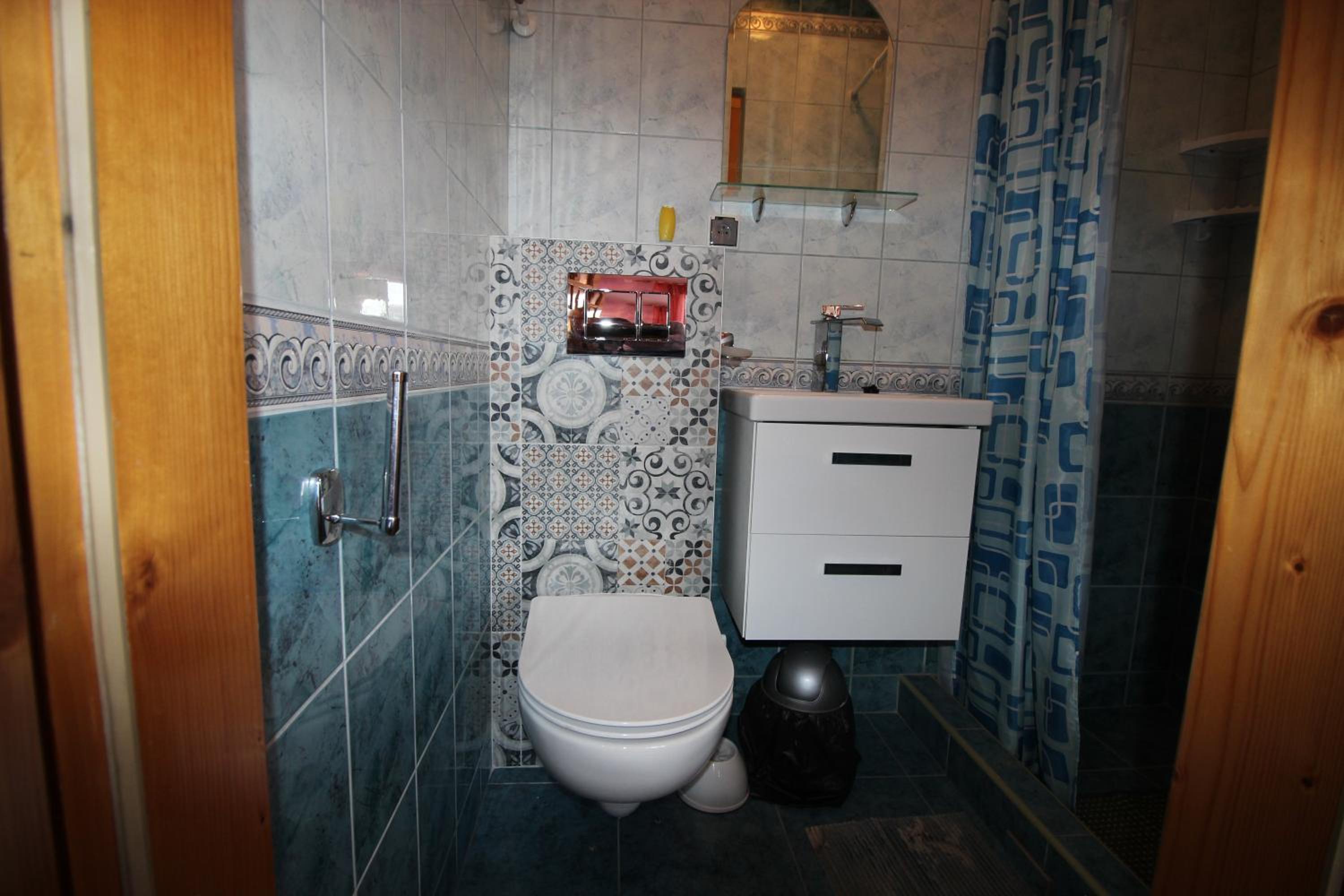 Standard Double or Twin Room - Photo 7