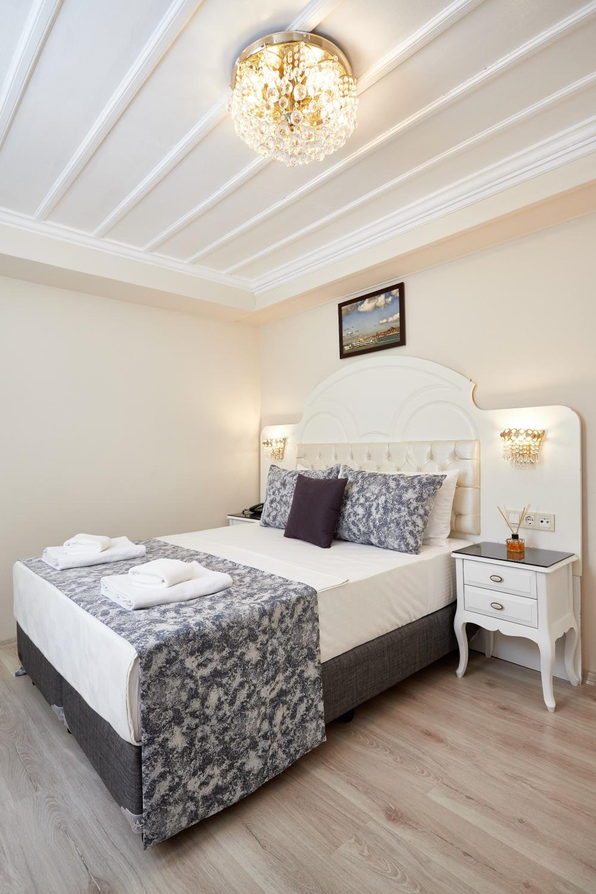 Double Room Basement Floor photo 1