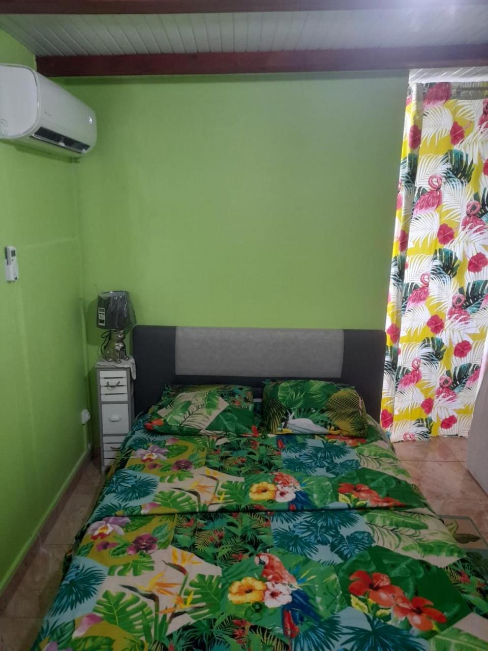 Three-Bedroom House photo 1