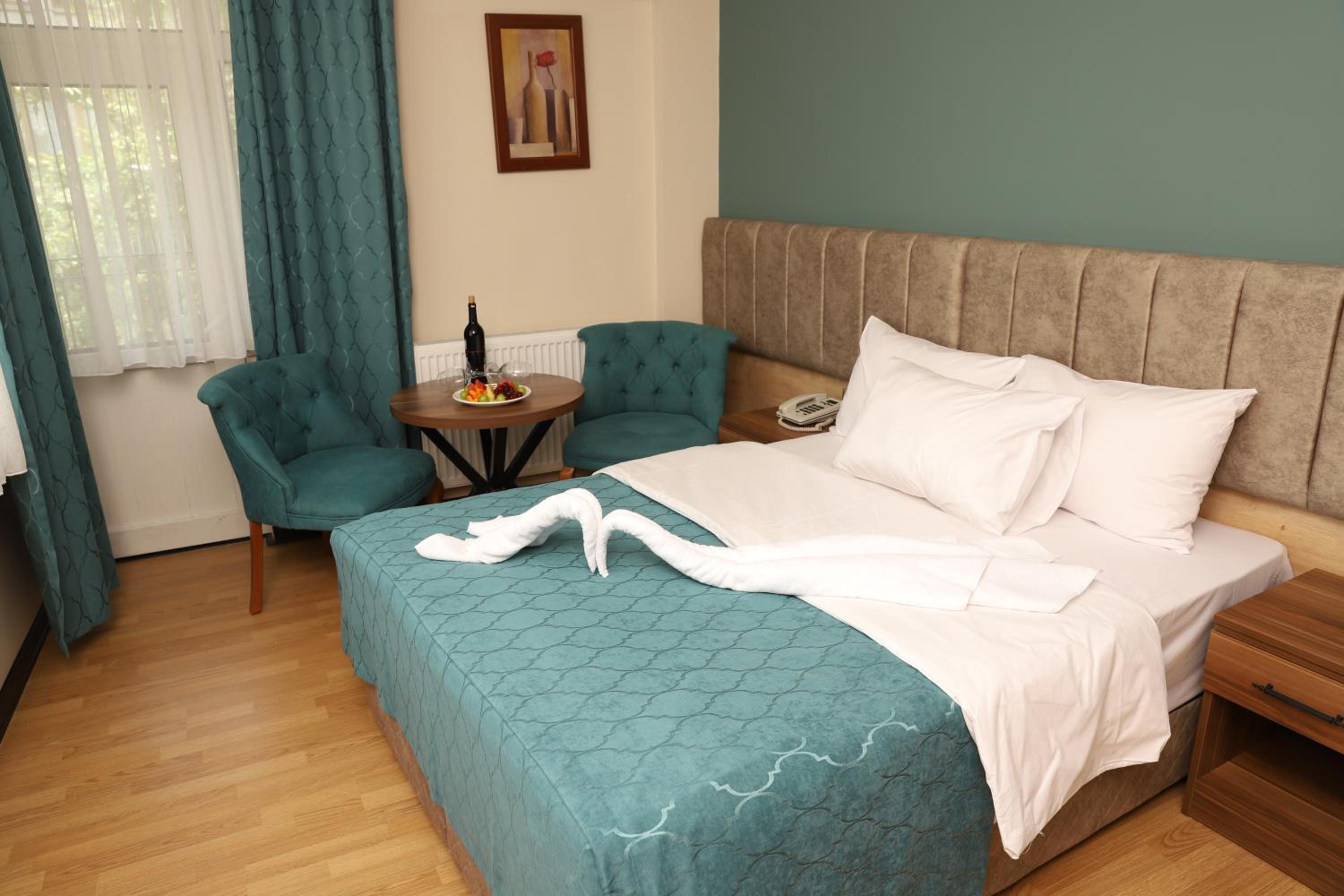 Large Single Room