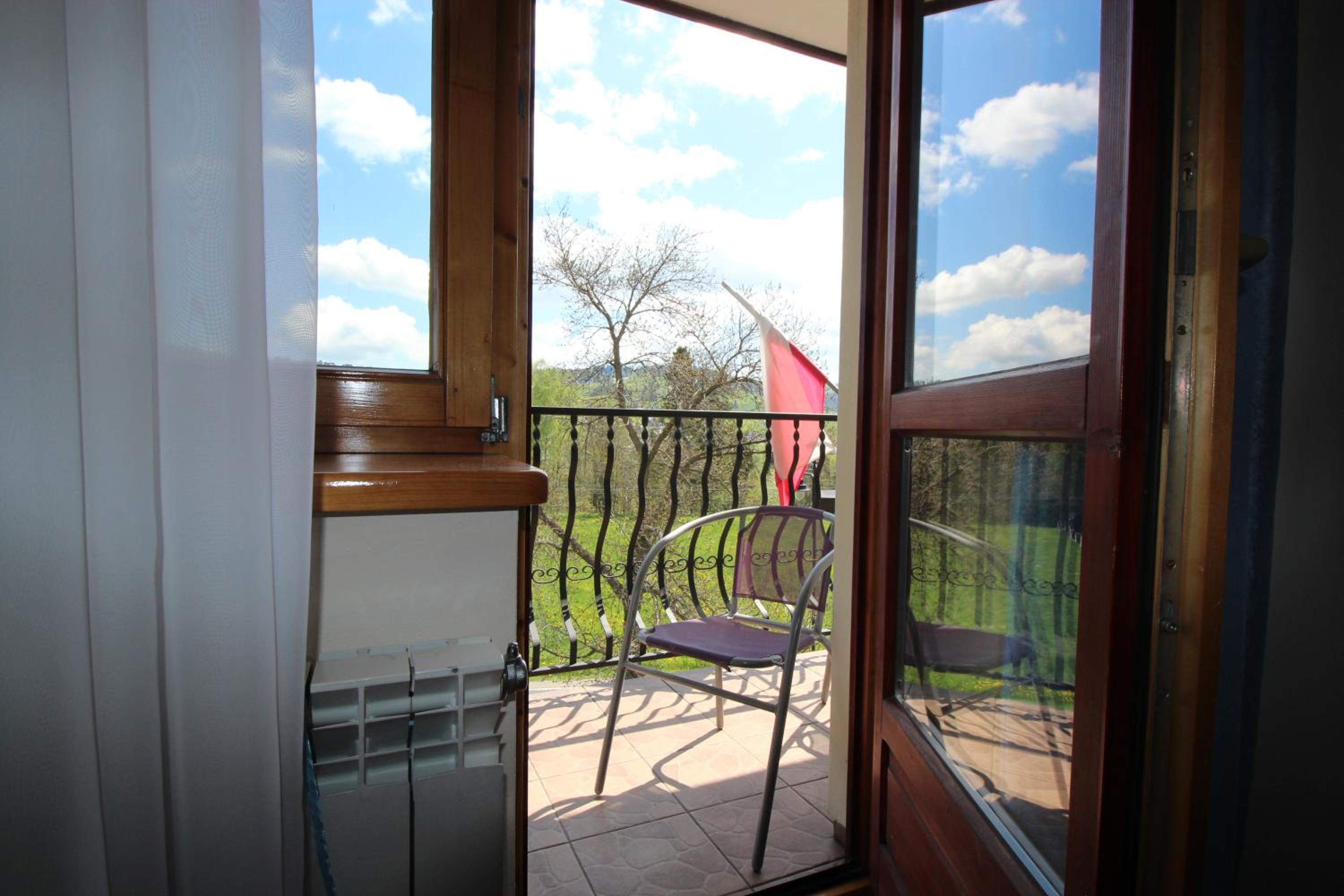 Triple Room with Balcony - Photo 3
