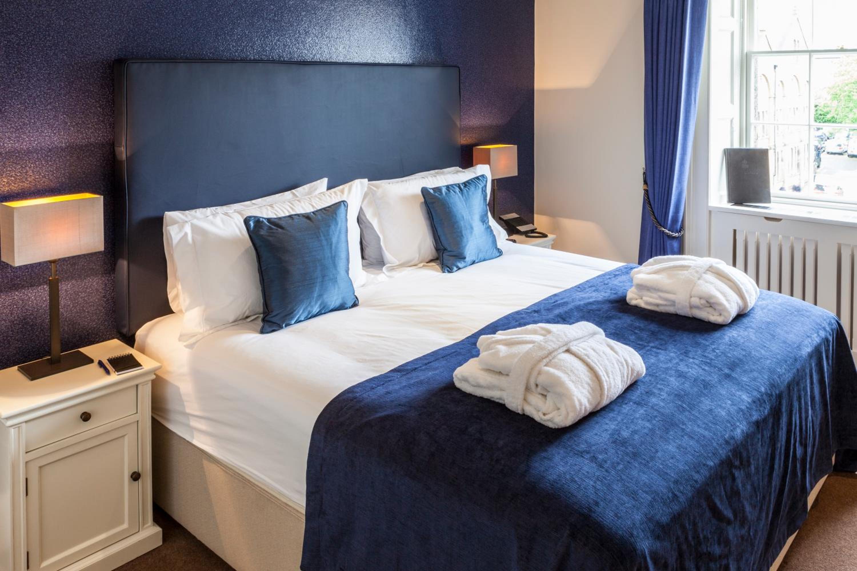 Double or Twin Room photo 2