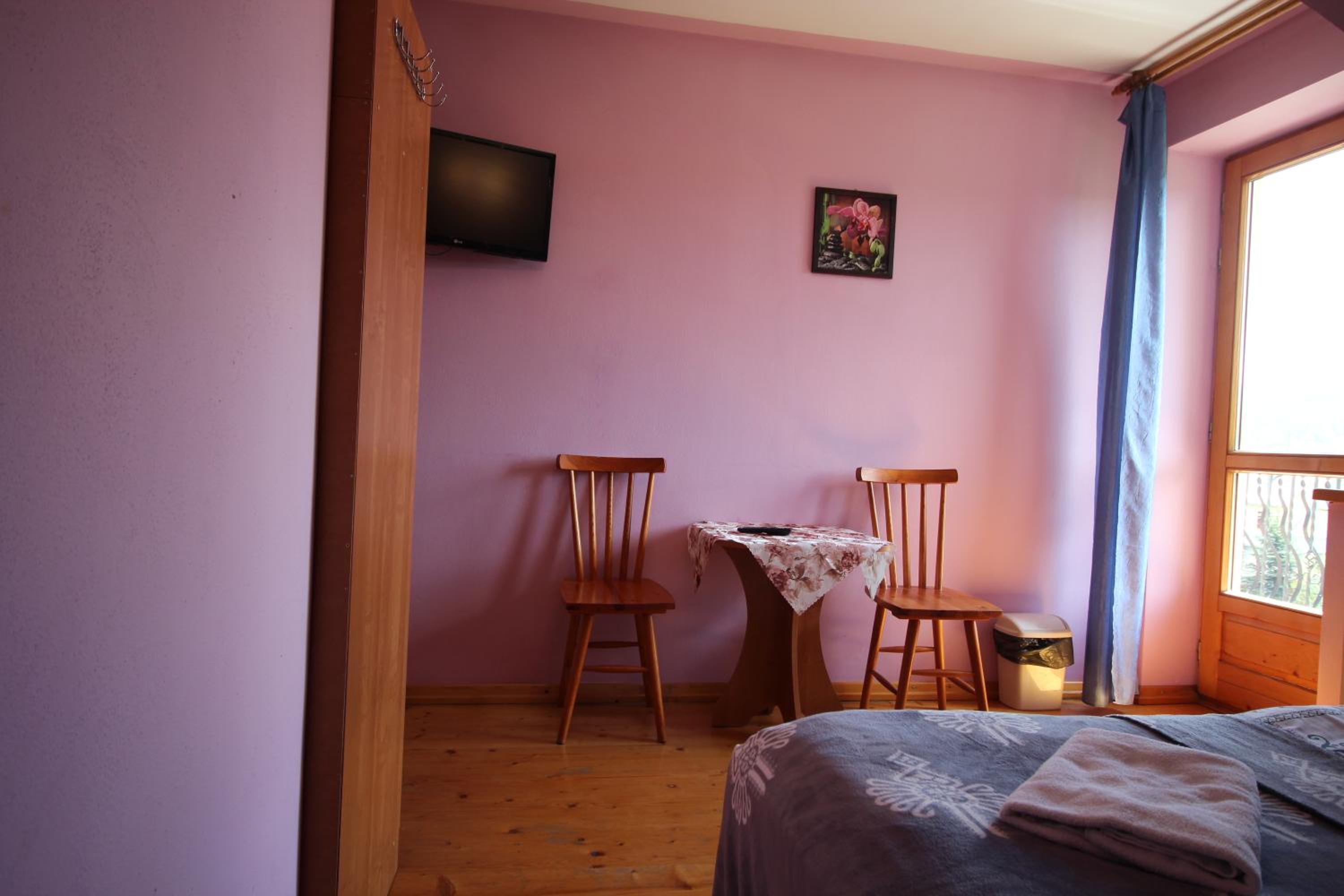 Double or Twin Room with Balcony - Photo 6