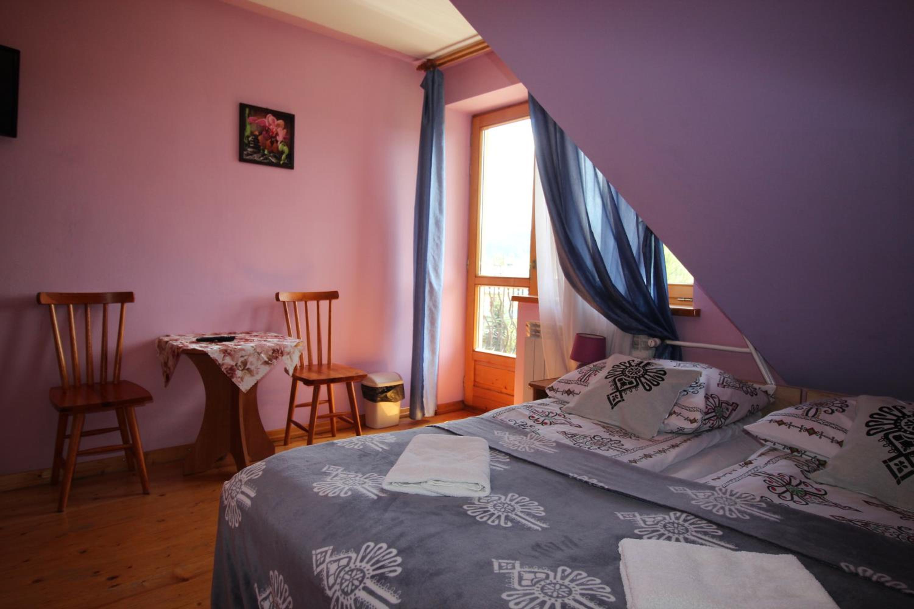 Double or Twin Room with Balcony - Photo 1