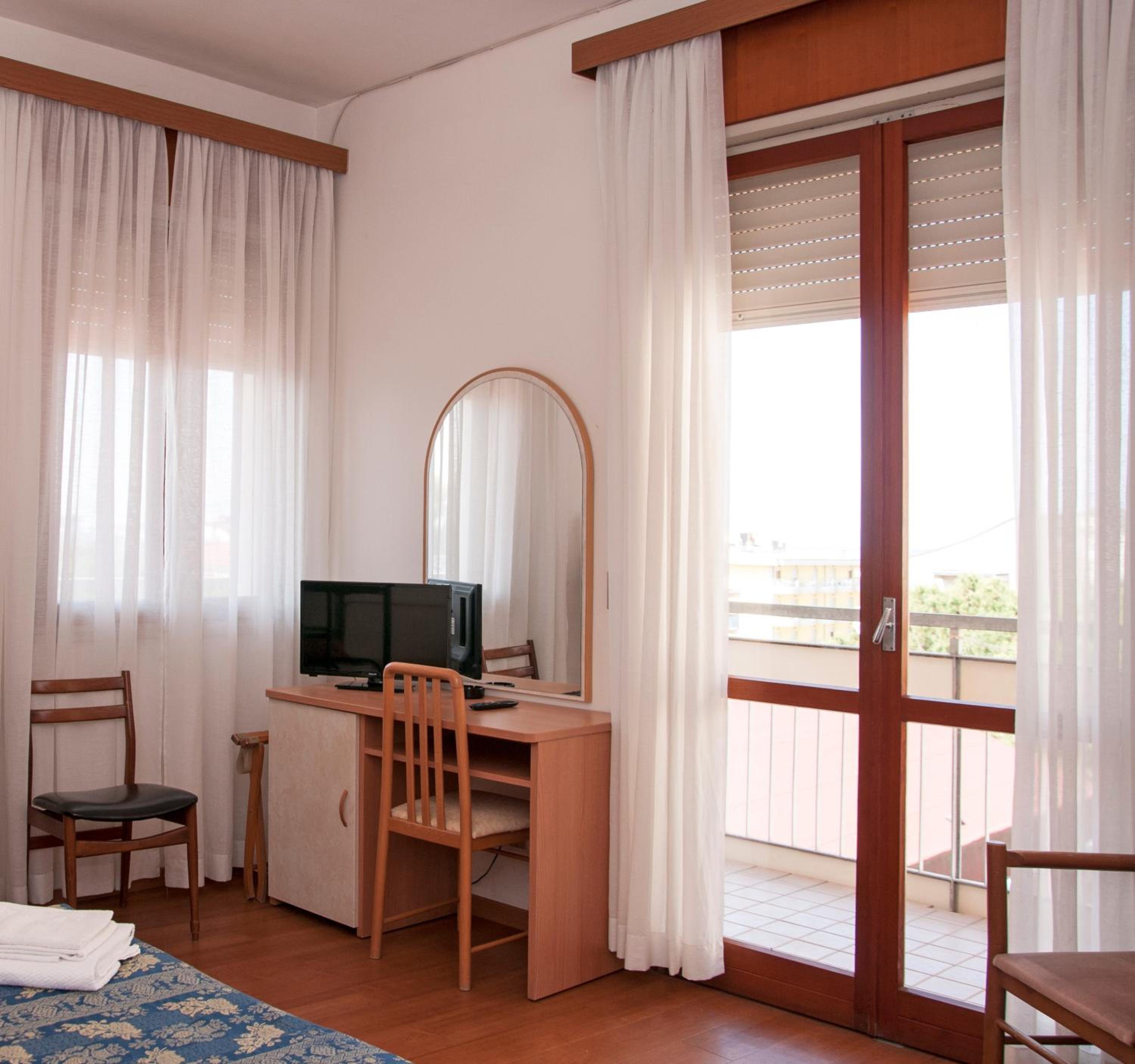 Quadruple Room with Bathroom photo 1