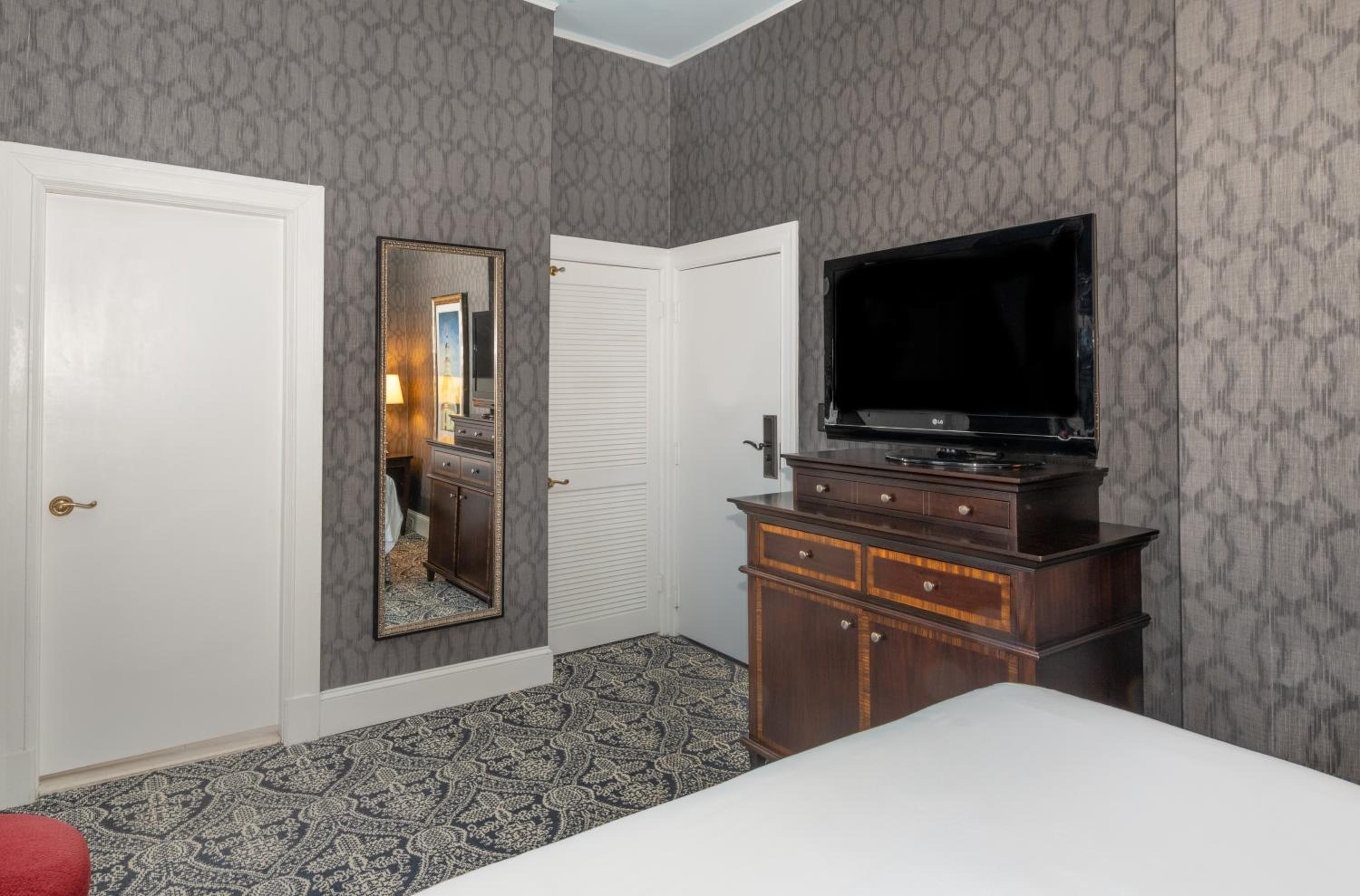 Robert Johnson Room - Photo 1