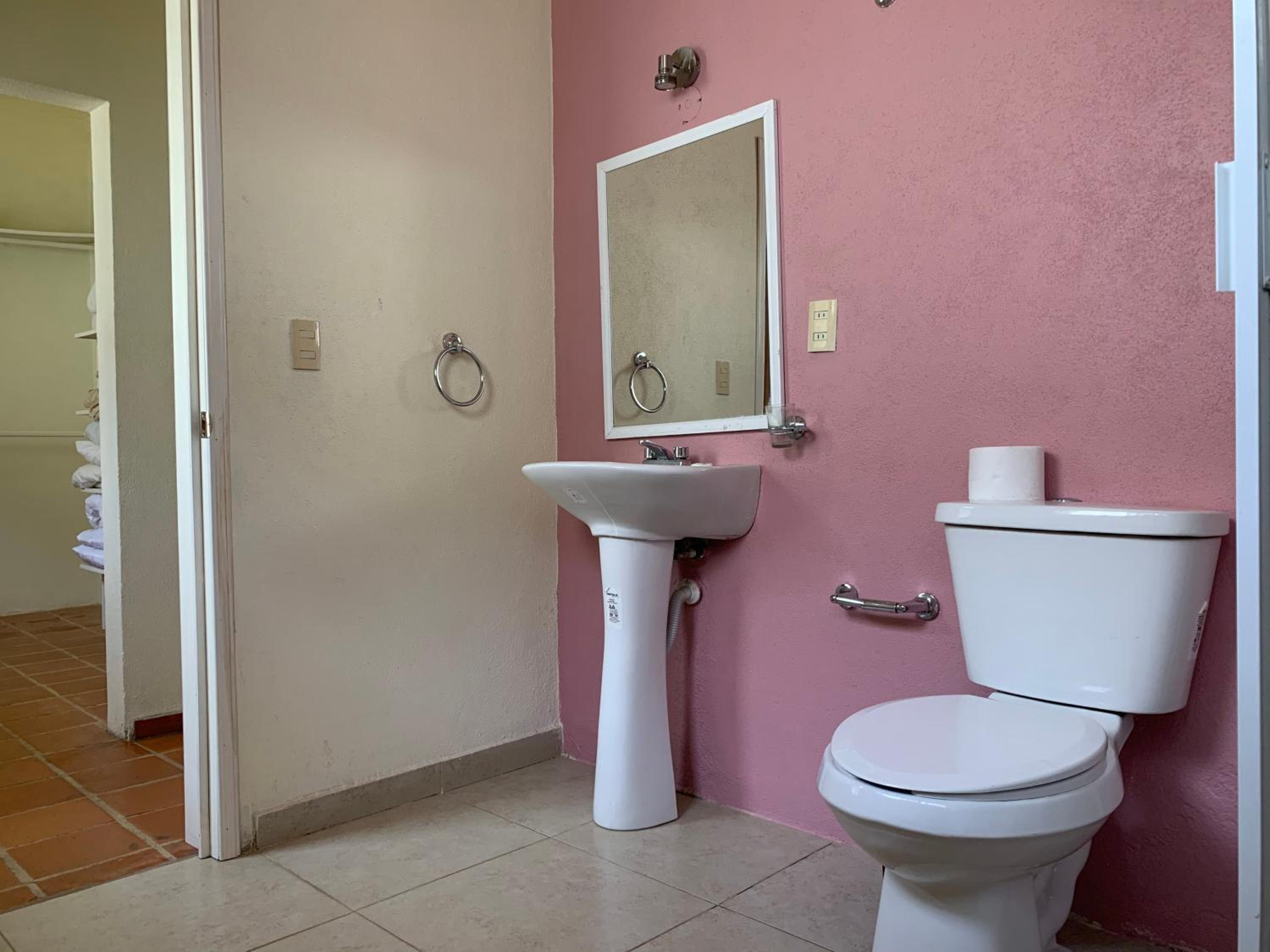Four-Bedroom House - Photo 27