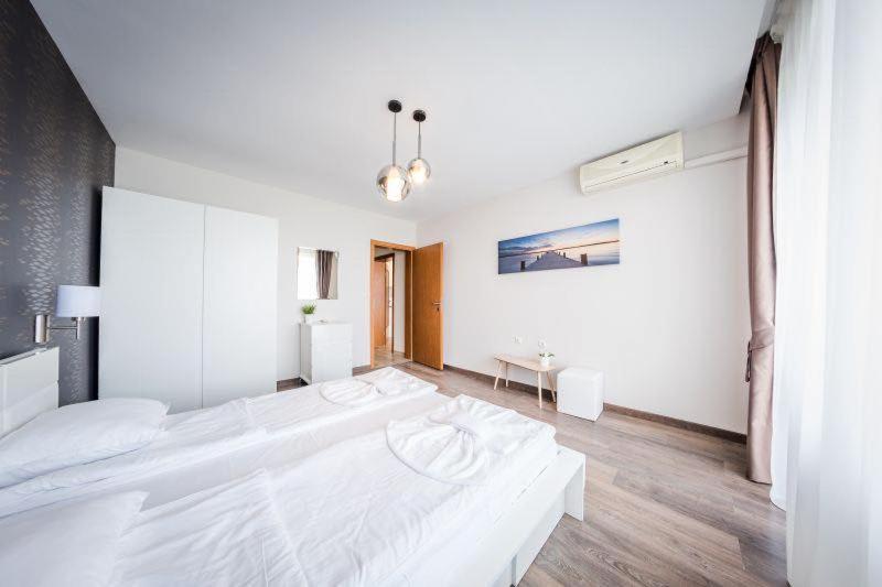 Deluxe Suite with Sea View photo 2