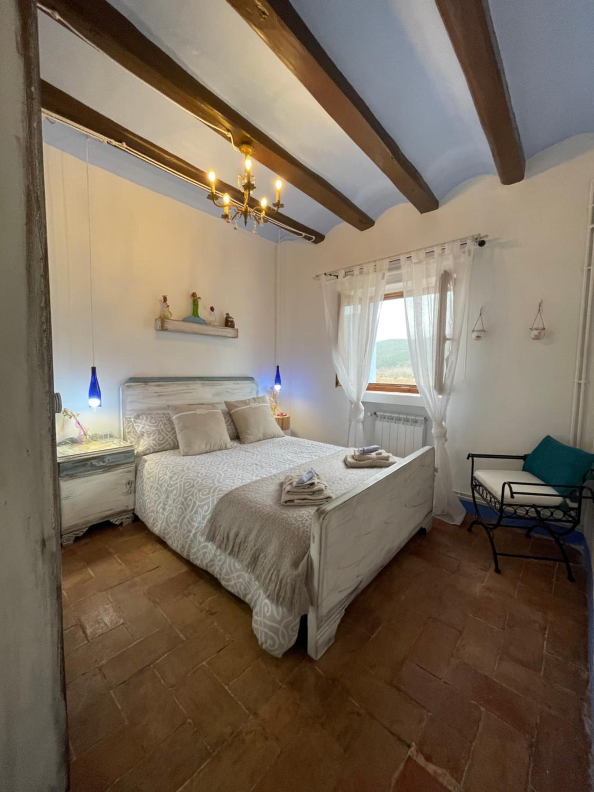 Casa de cuatro habitaciones