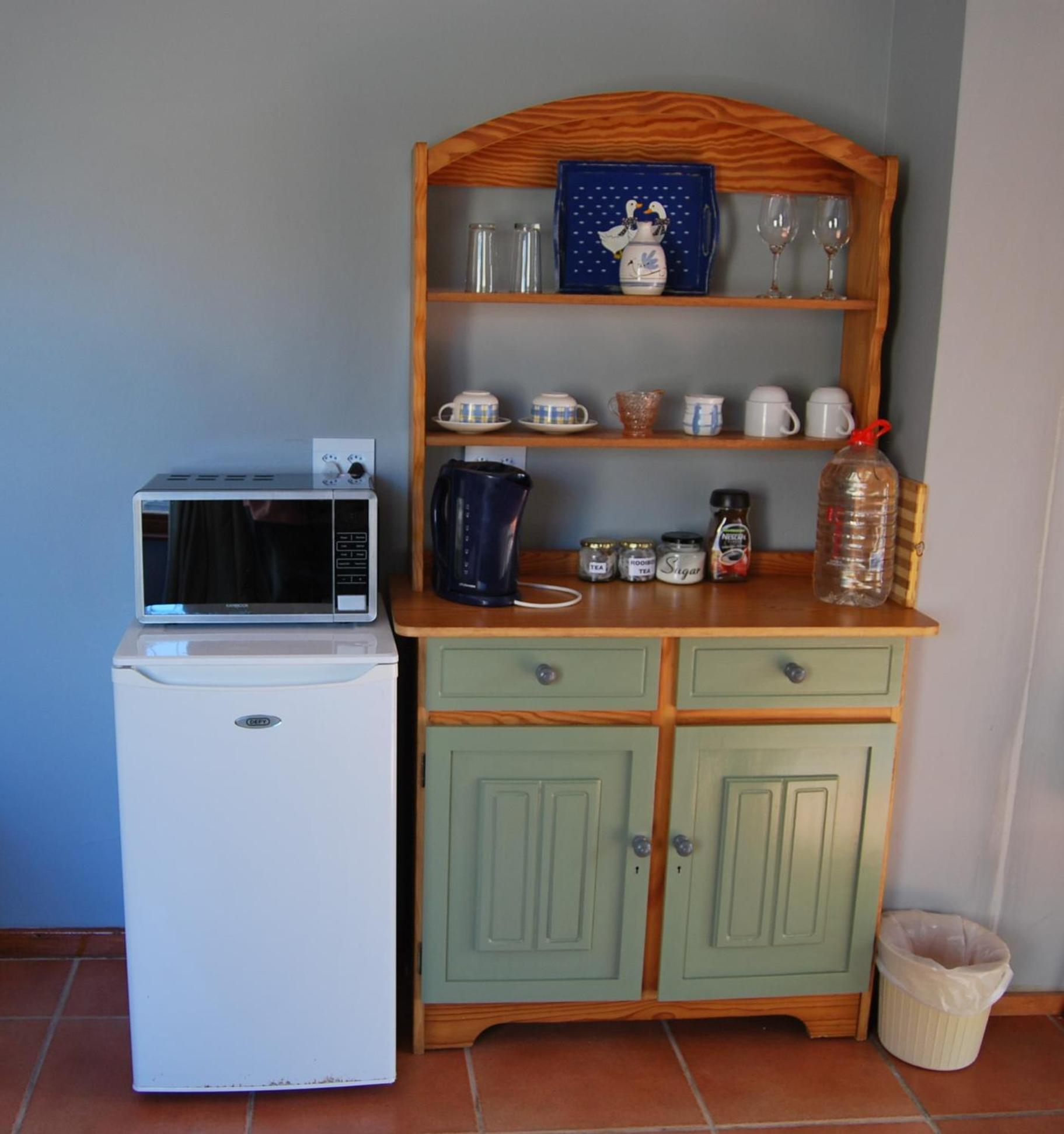Studio Apartment - Photo 5