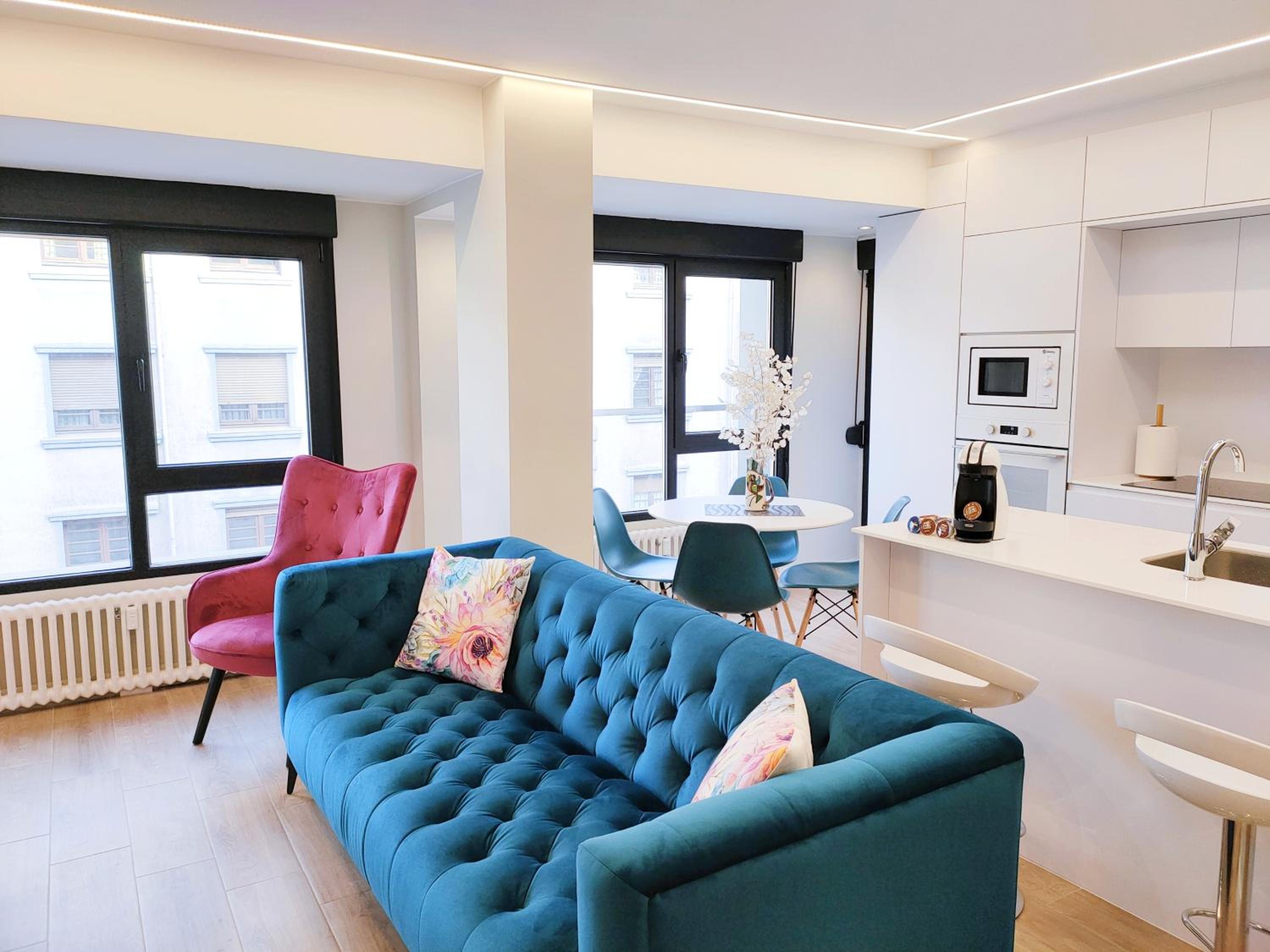 Three-Bedroom Apartment - Photo 34