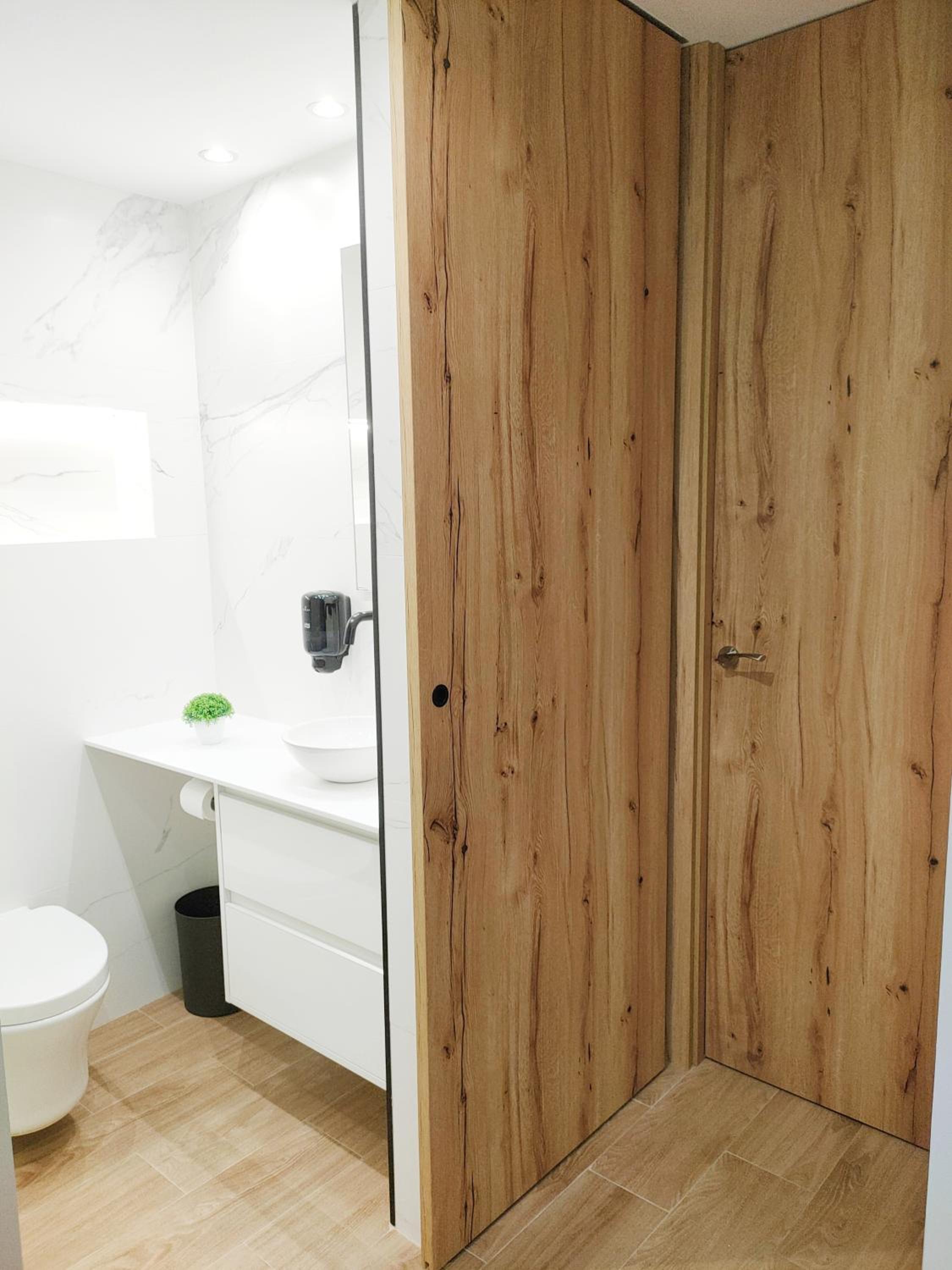 Three-Bedroom Apartment - Photo 35