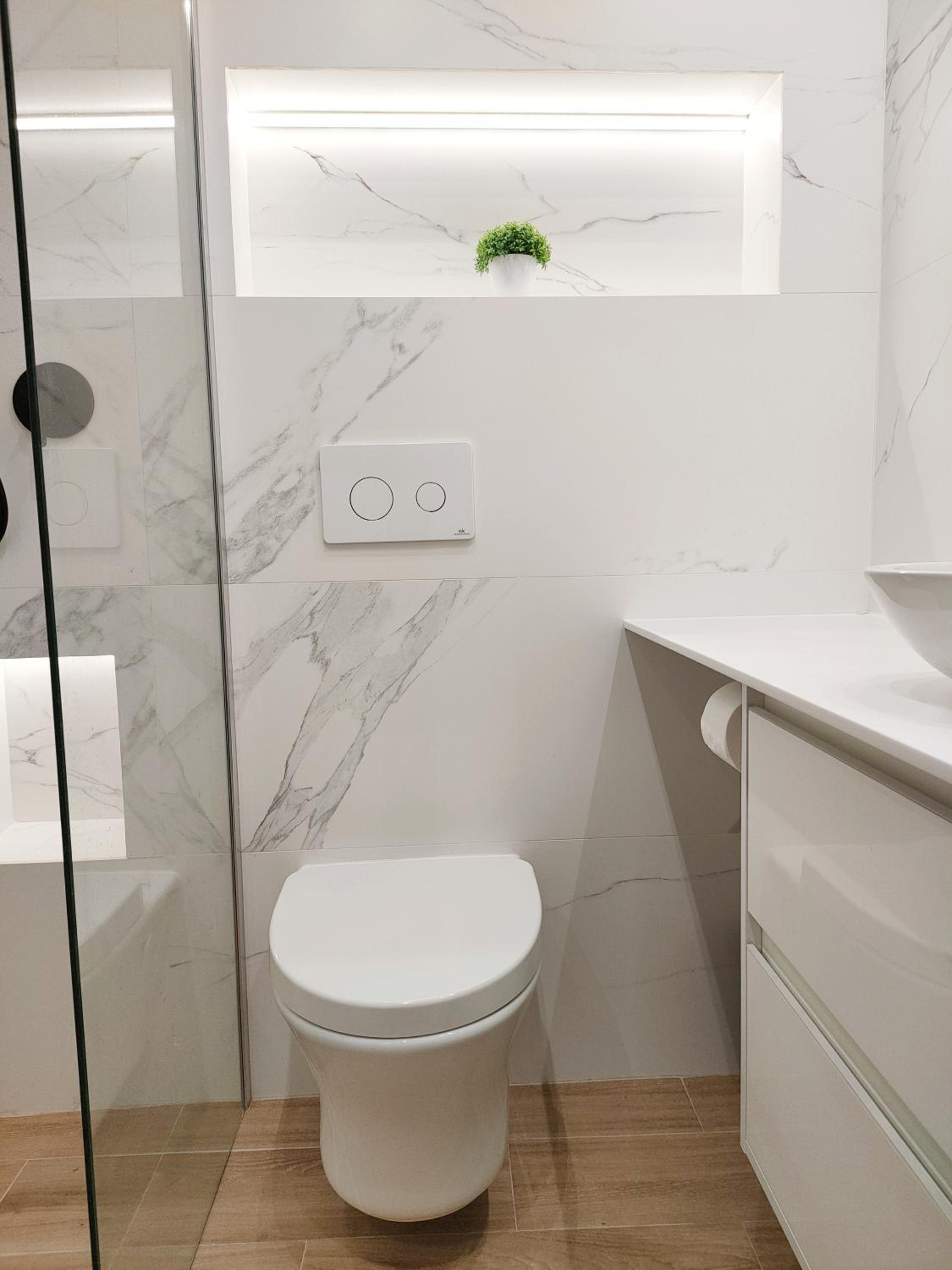 Three-Bedroom Apartment - Photo 42