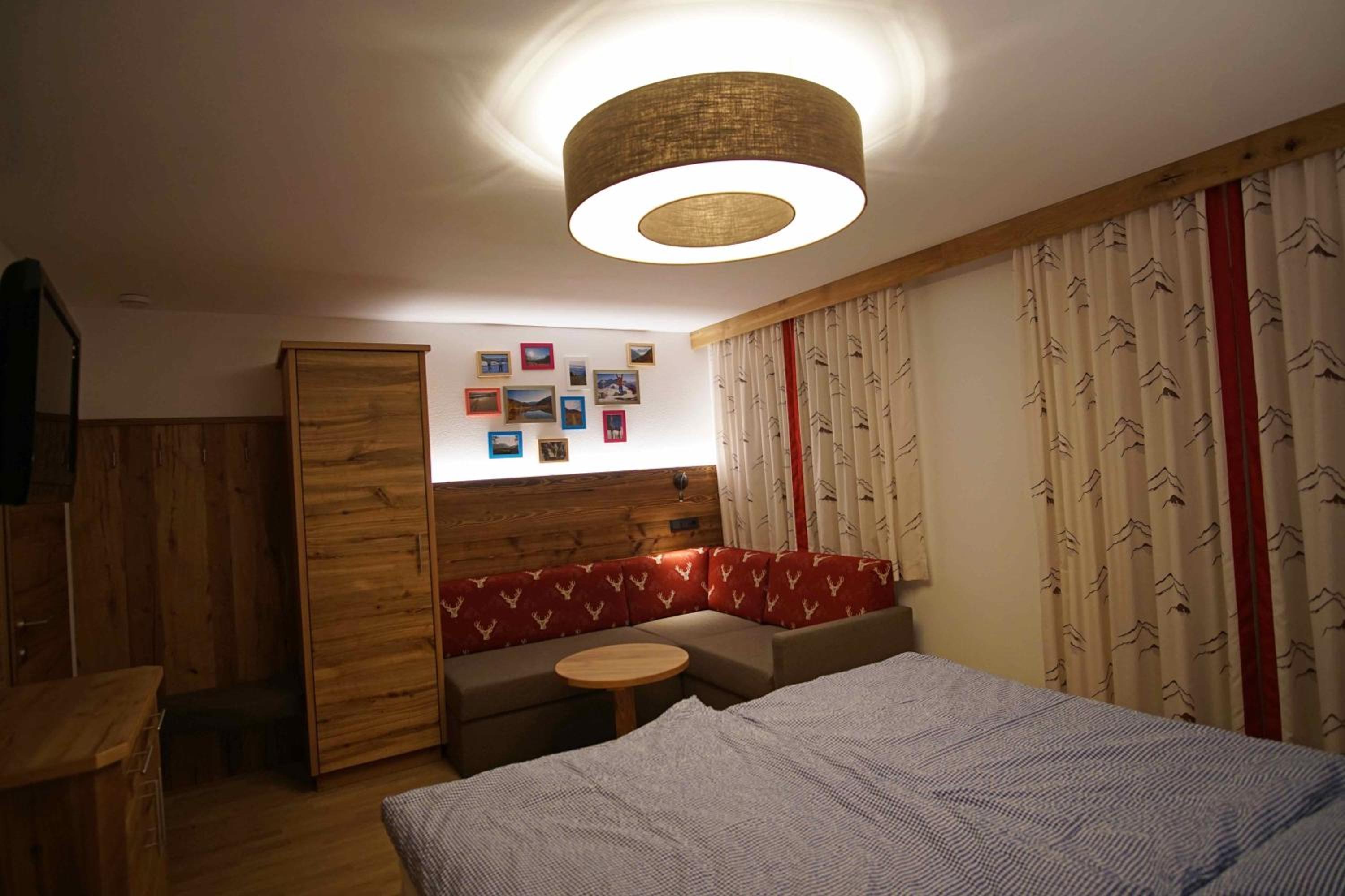 Triple Room with Balcony - Photo 5