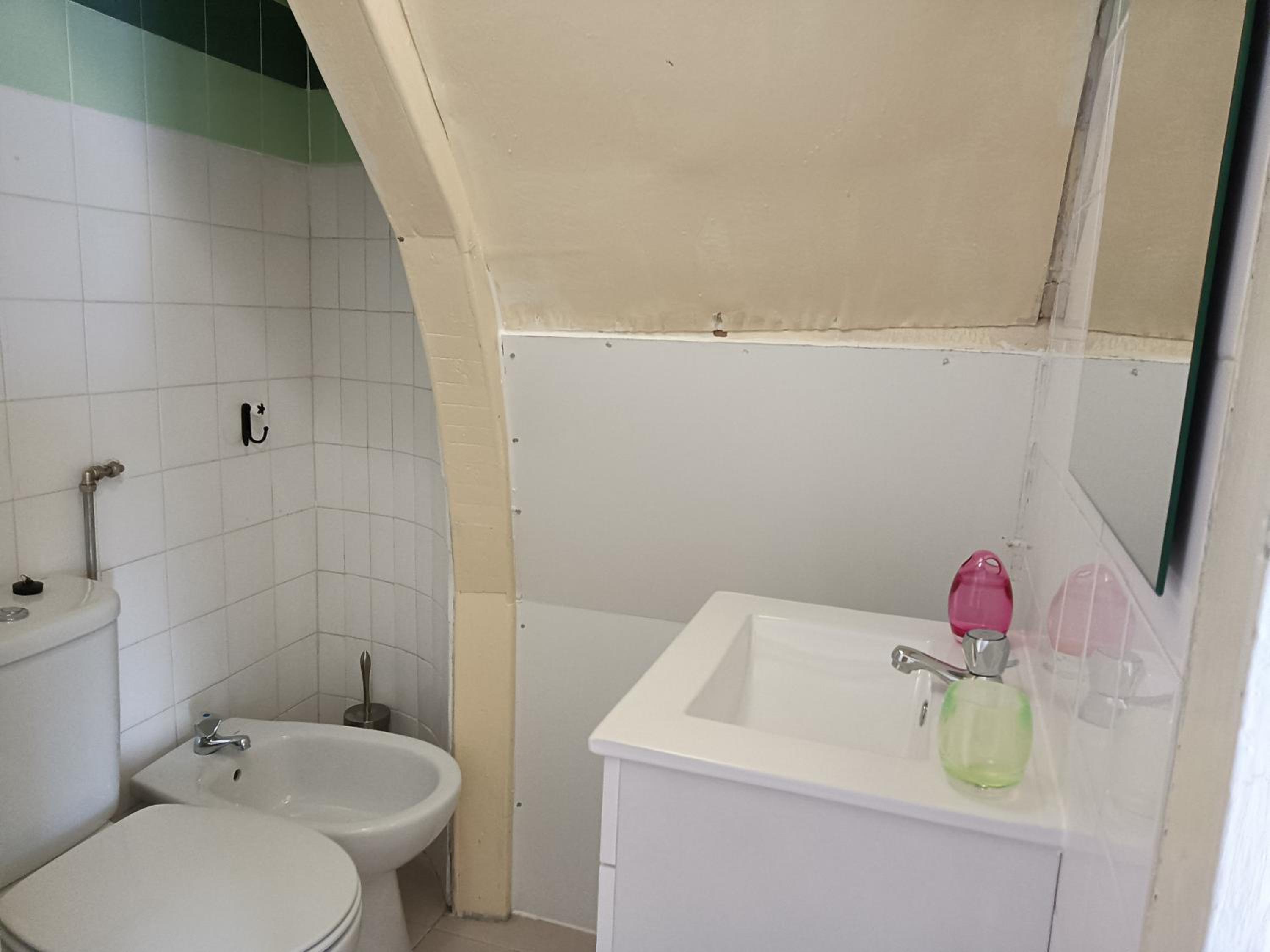 Studio Apartment photo 3