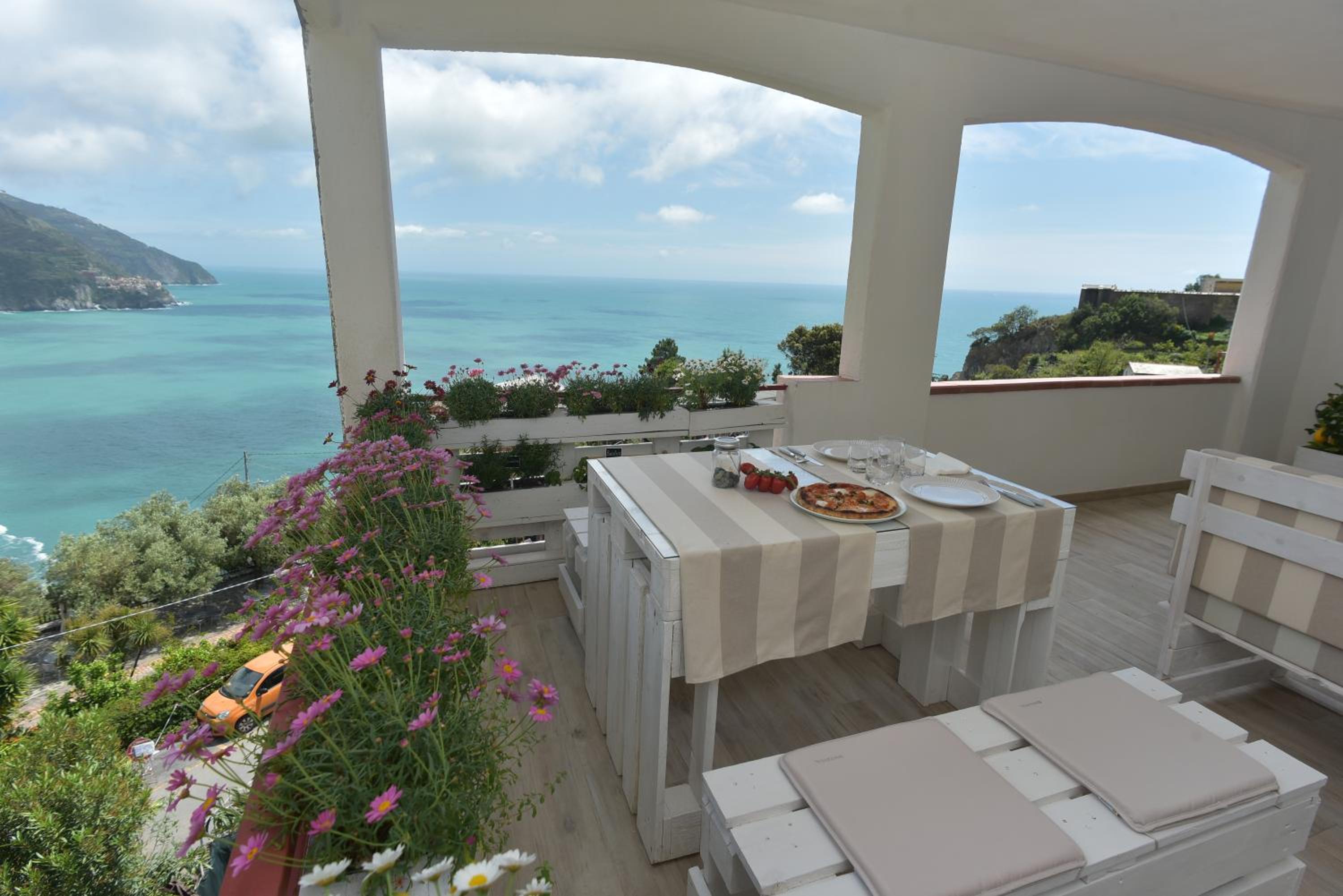 Suite with Terrace - Photo 4
