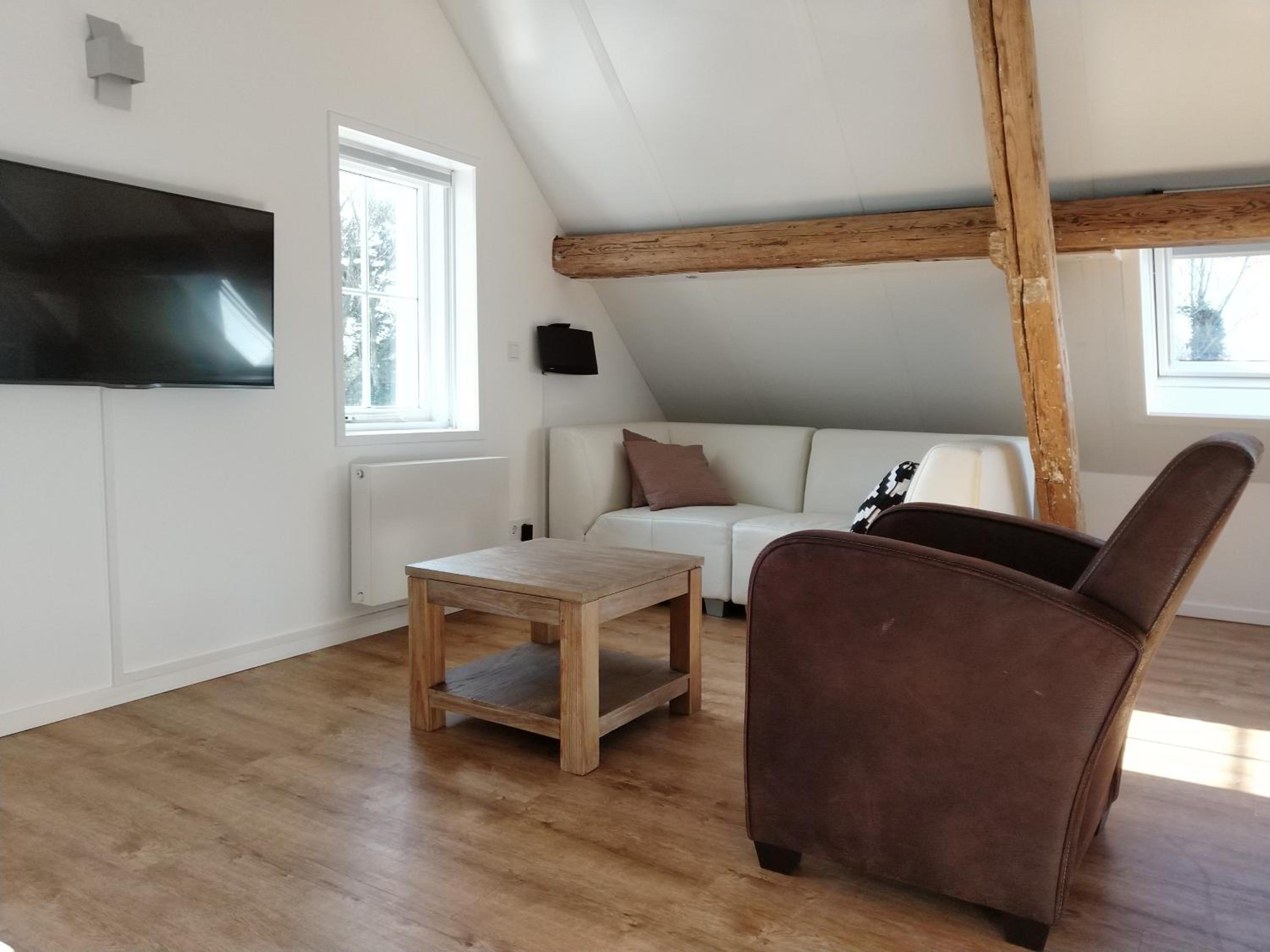 Double Room with Private Bathroom photo 3