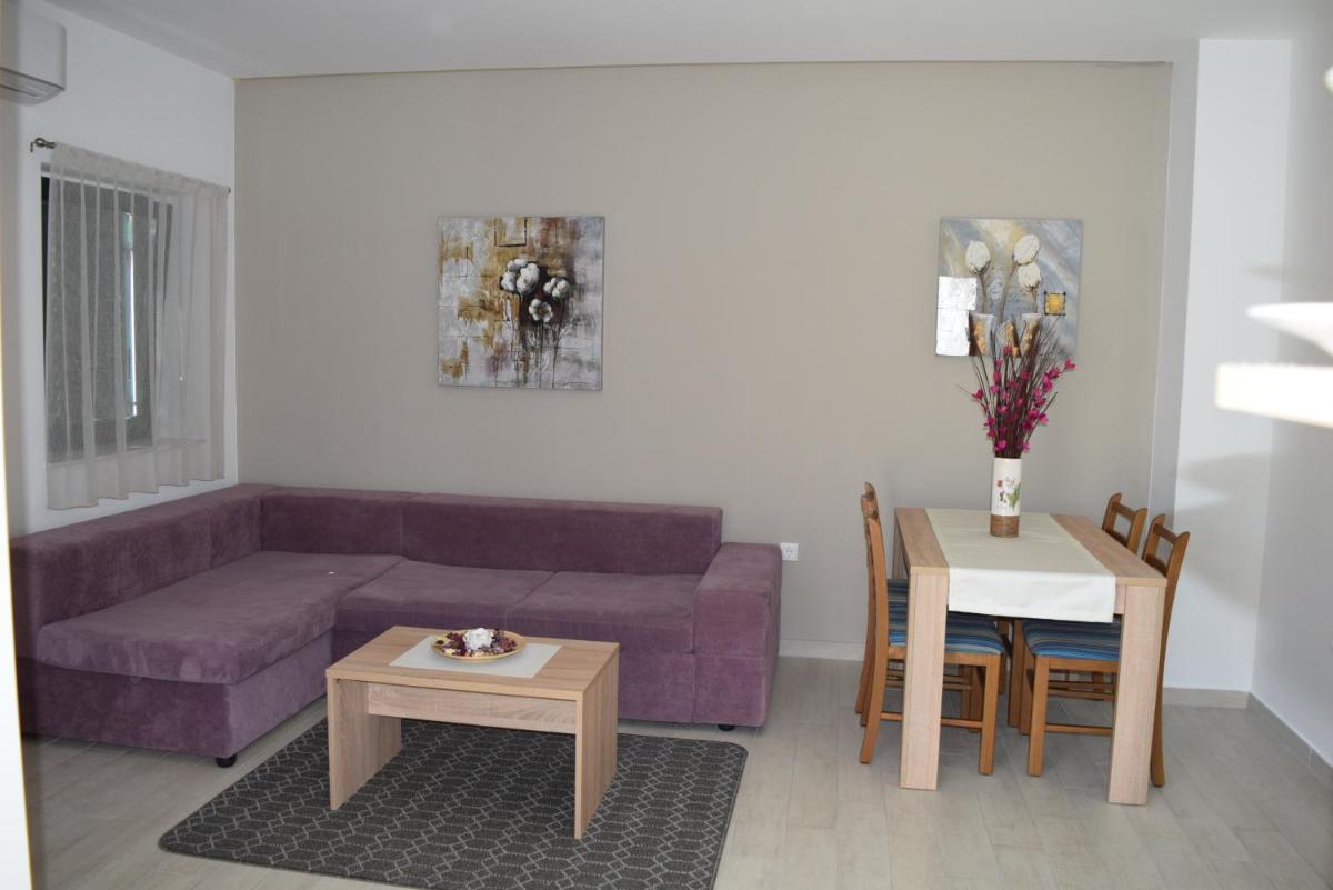 Deluxe Two-Bedroom Apartment with Balcony and Sea View