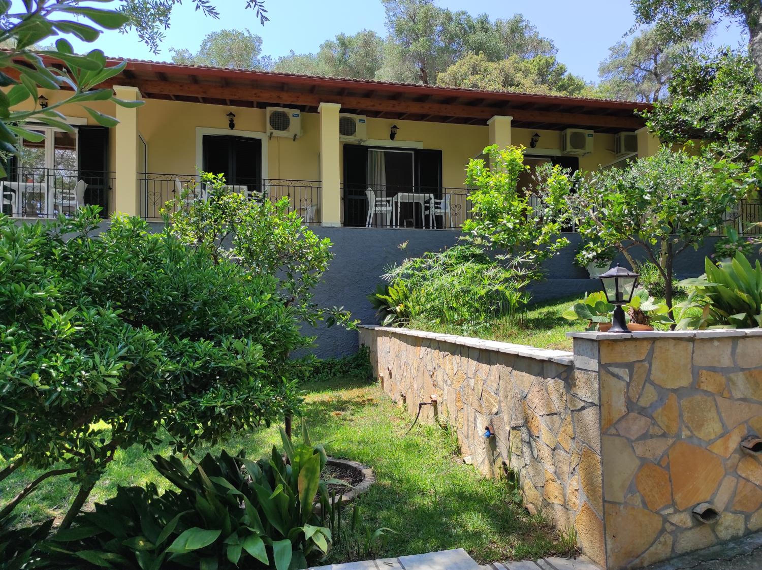 Apartment with Garden View photo 3