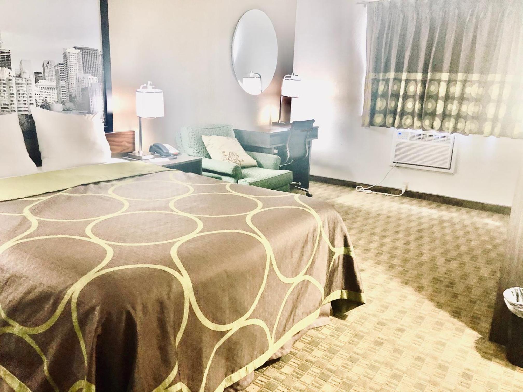 Superior Queen Room - Non-Smoking - Photo 2