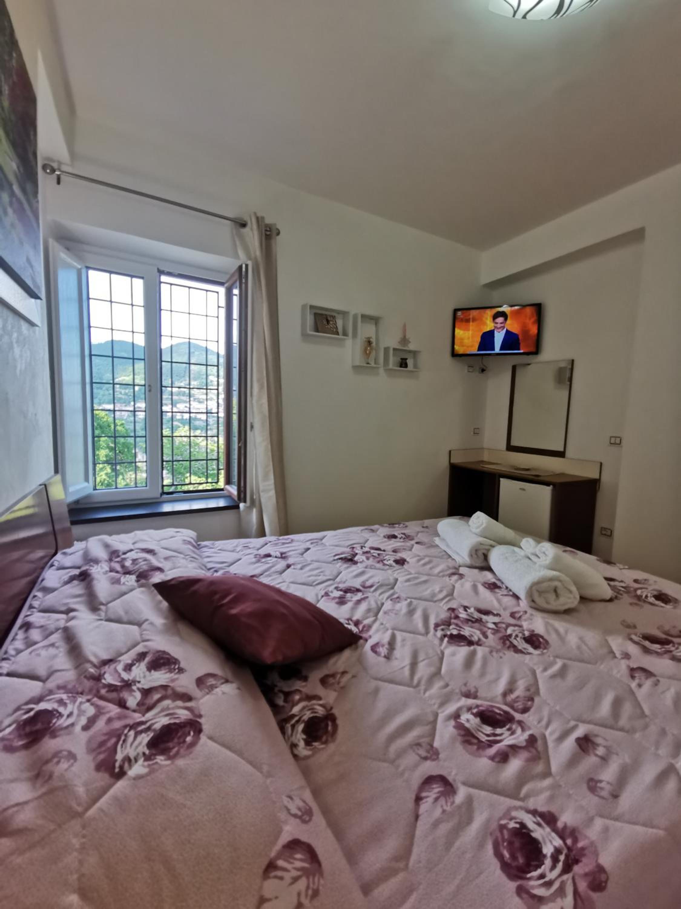 Standard Queen Room - Photo 18