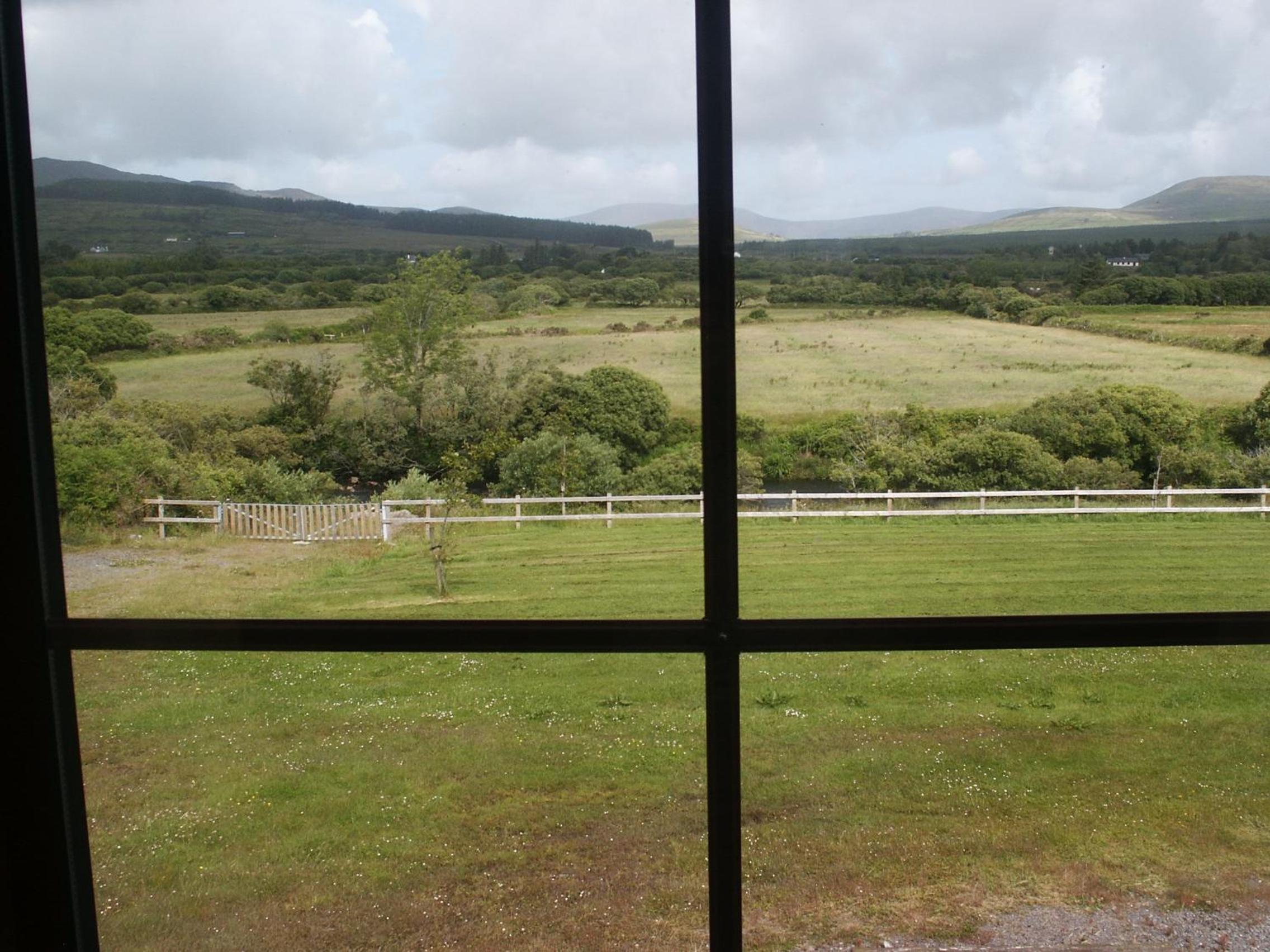 Double or Twin Room with Mountain View - Photo 2