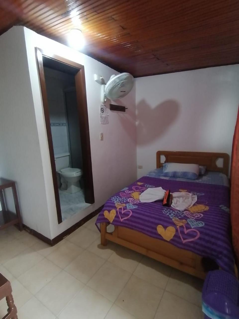 Single Room With Private Bathroom photo 2