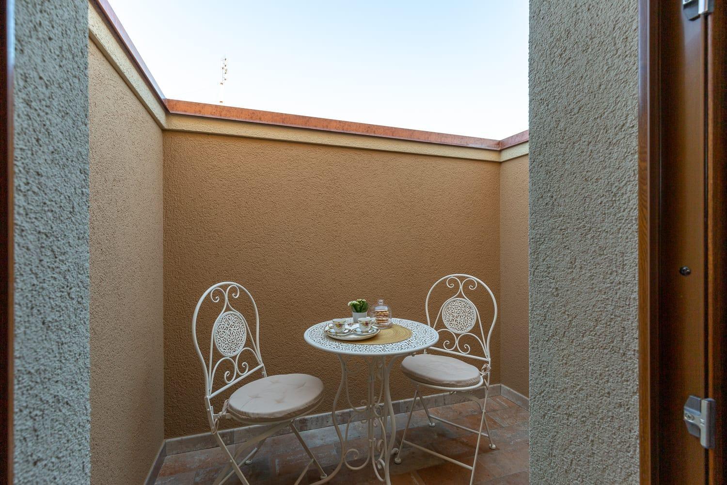 Double or Twin Room with Private Bathroom photo 2
