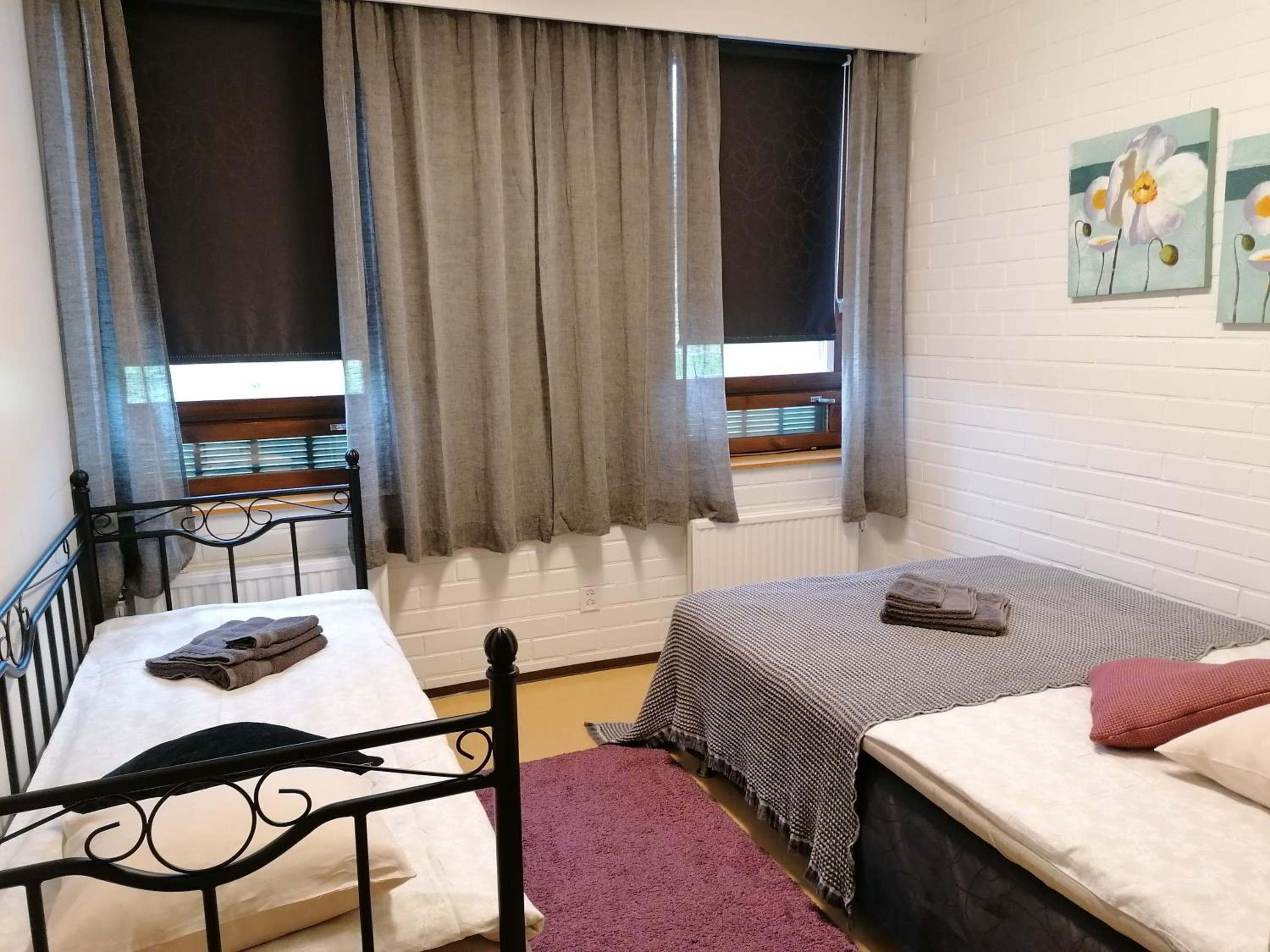 Double or Twin Room with Private Bathroom photo 3
