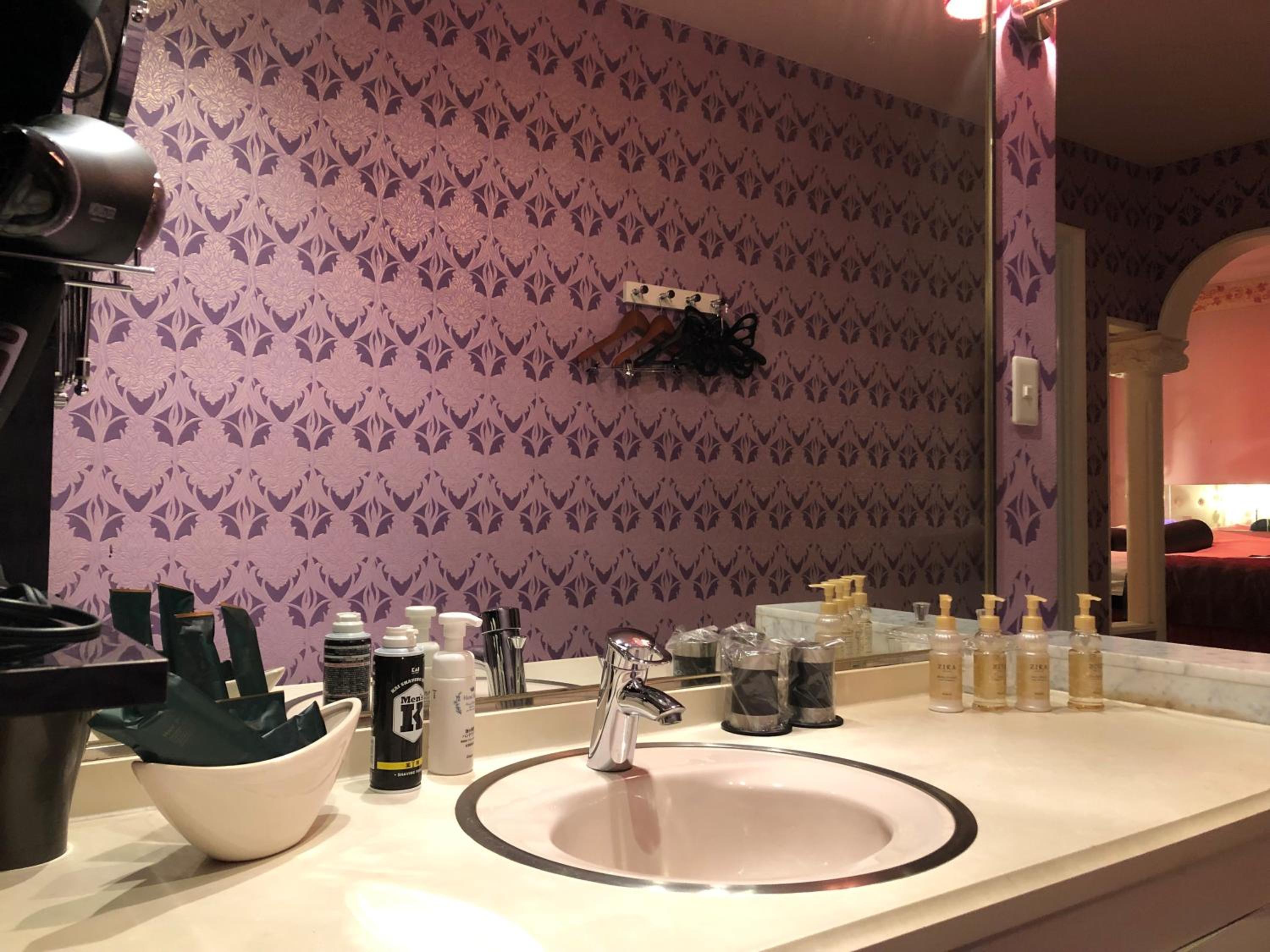 Double Room - Photo 24