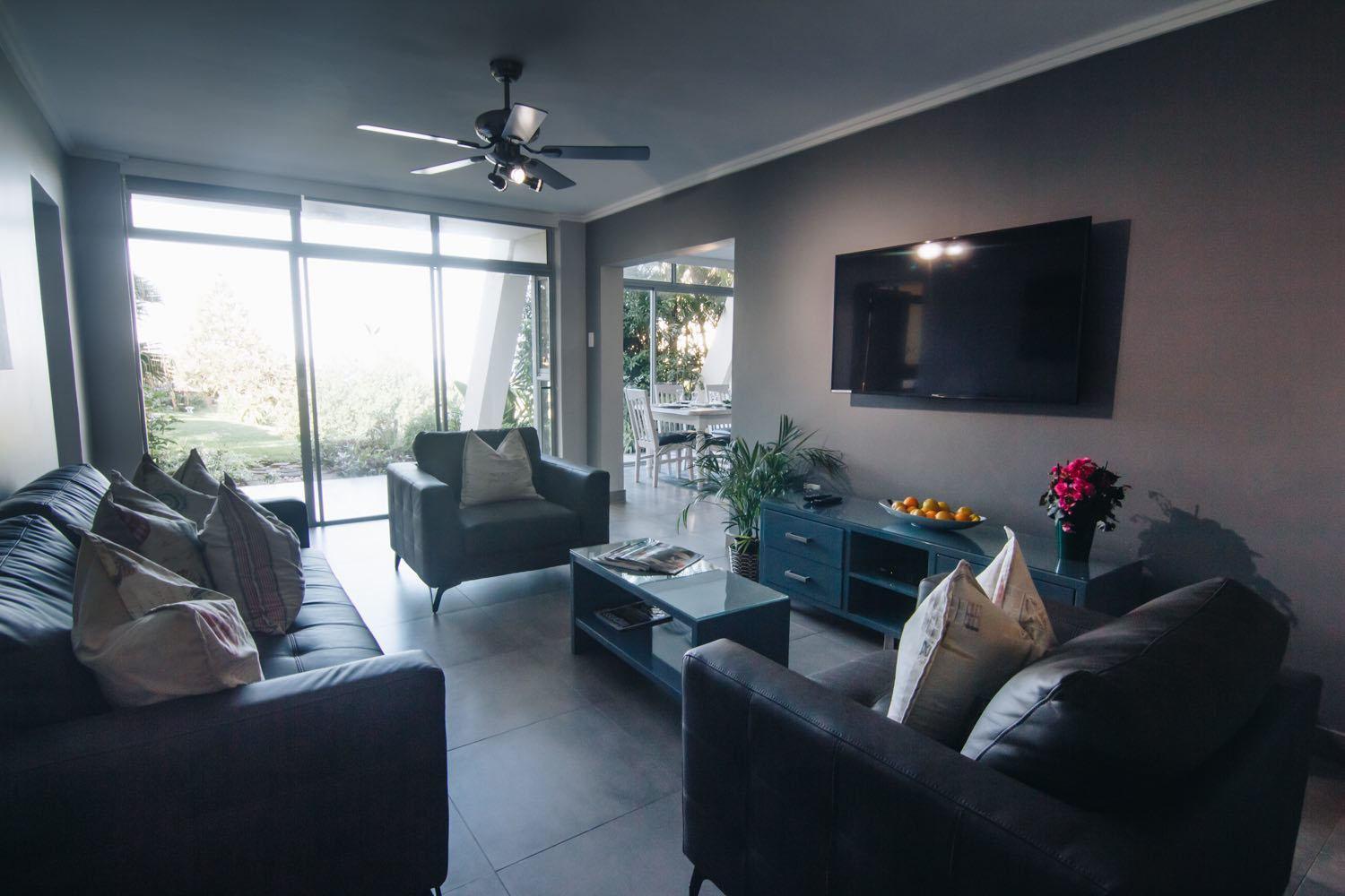 Three-Bedroom Apartment - Photo 23