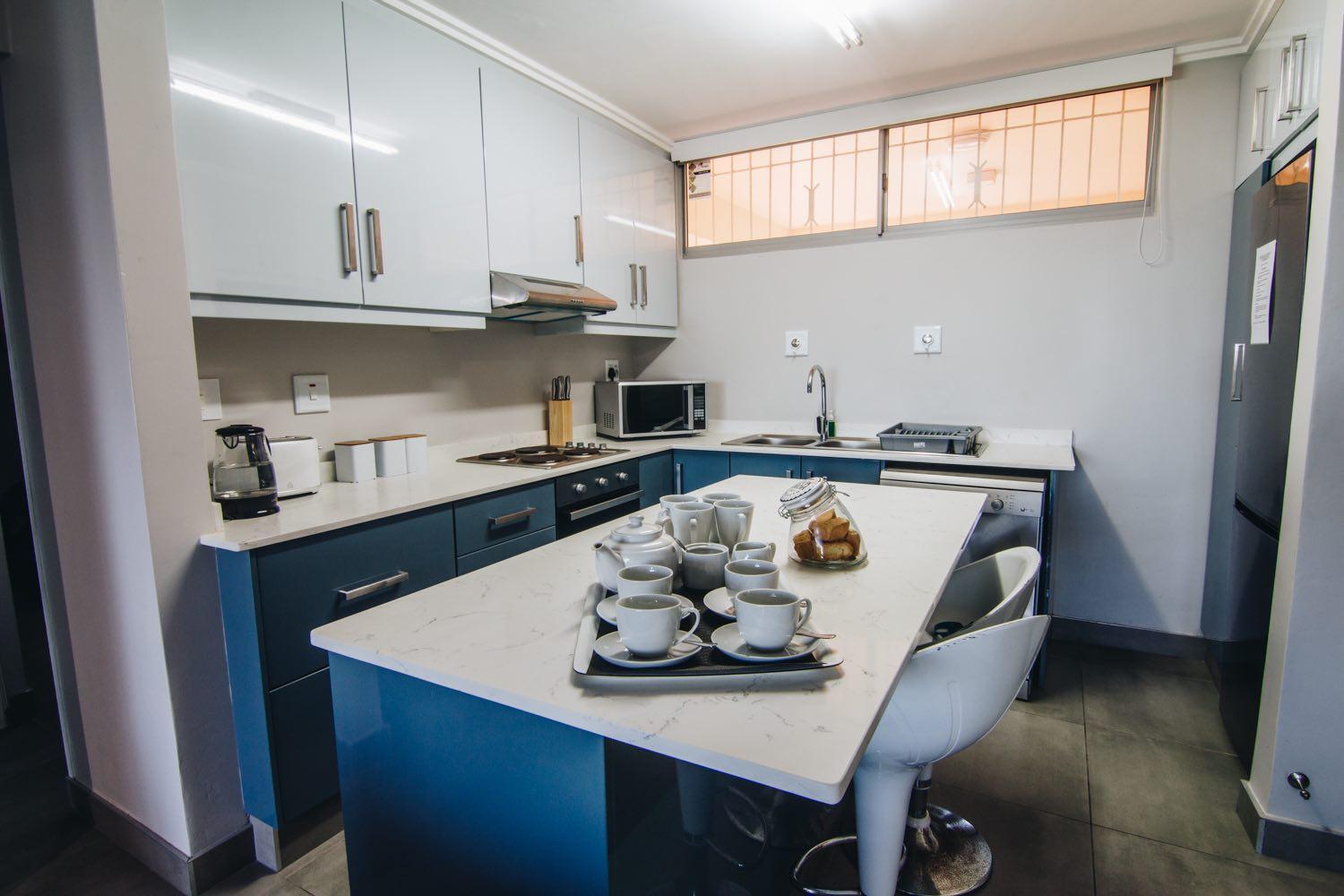 Three-Bedroom Apartment - Photo 17