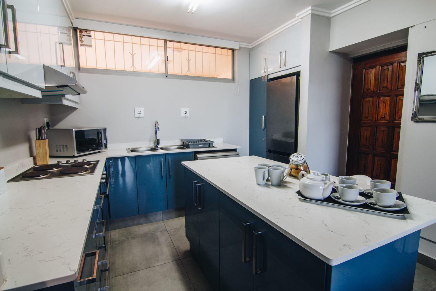 Three-Bedroom Apartment - Photo 16