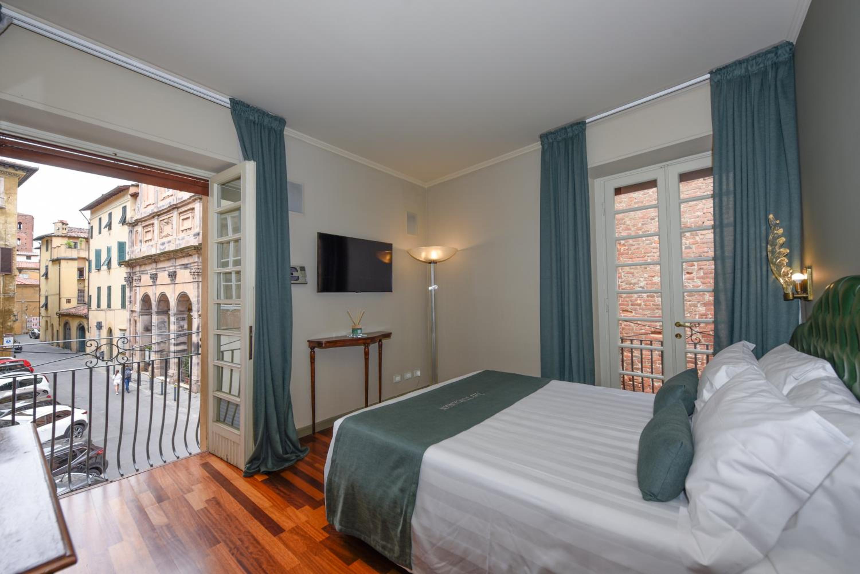 Classic Double Room - Photo 2