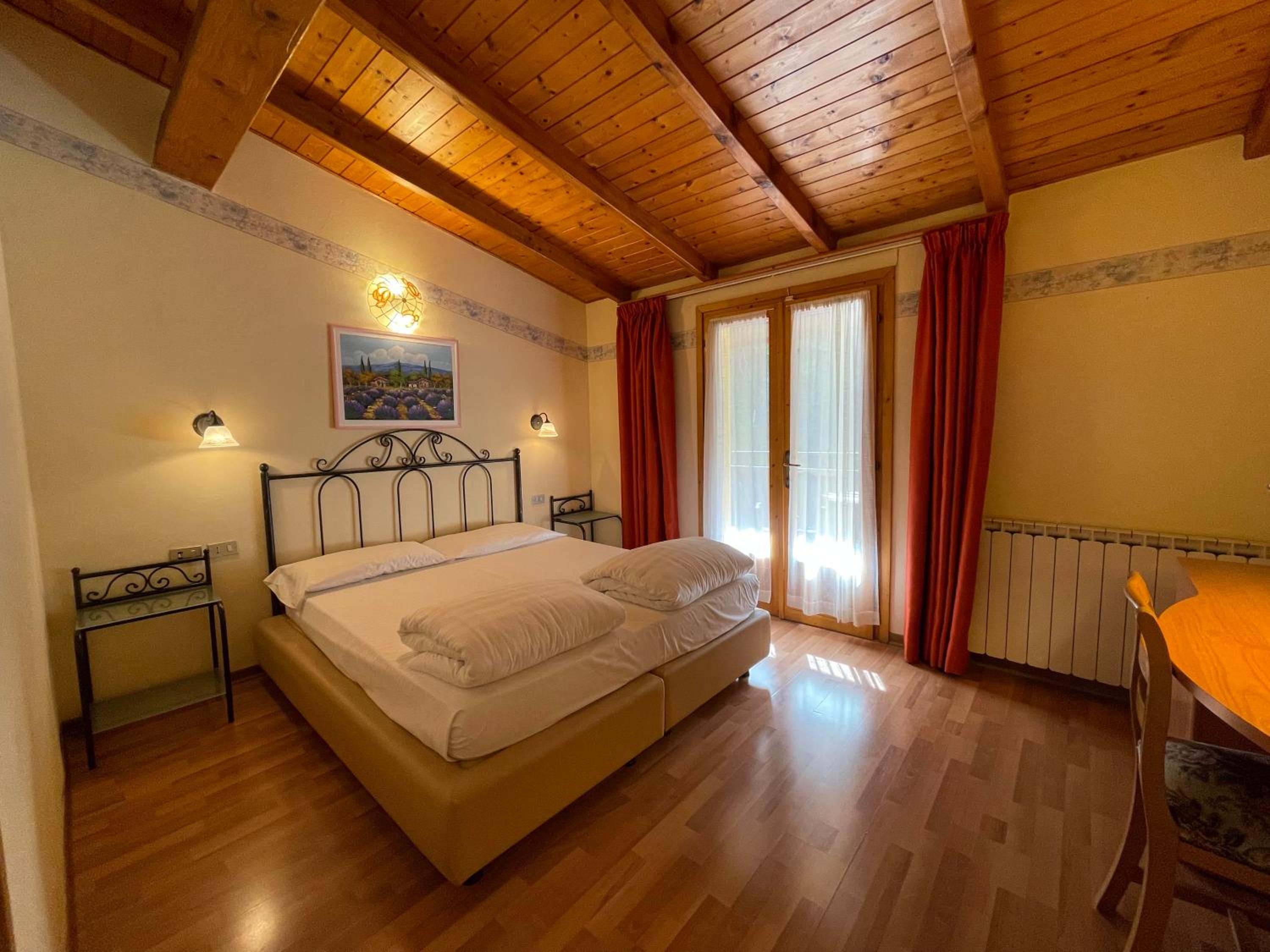 Double Room Attic - Mountain Side - Photo 9