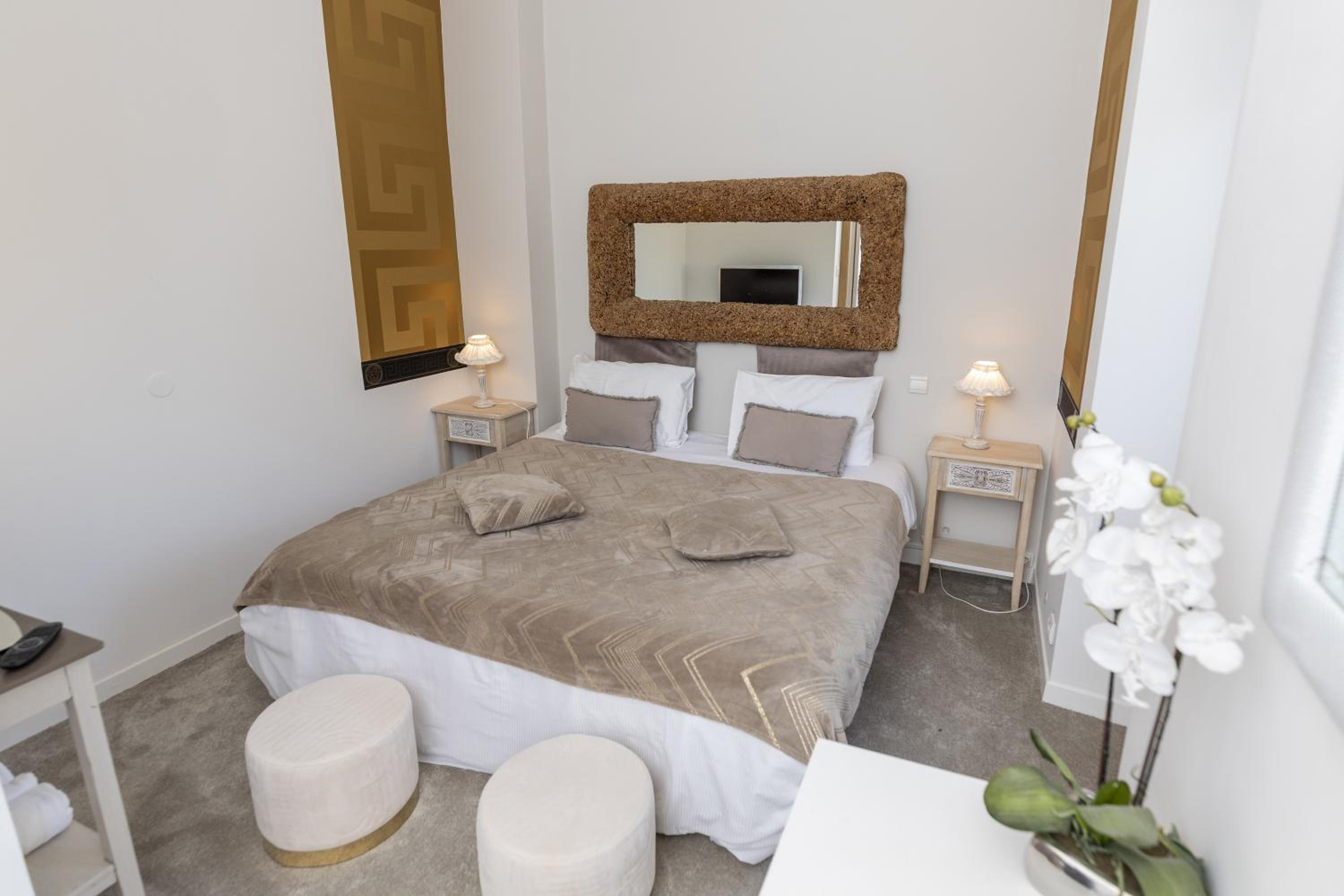 Superior Double Room - Photo 1