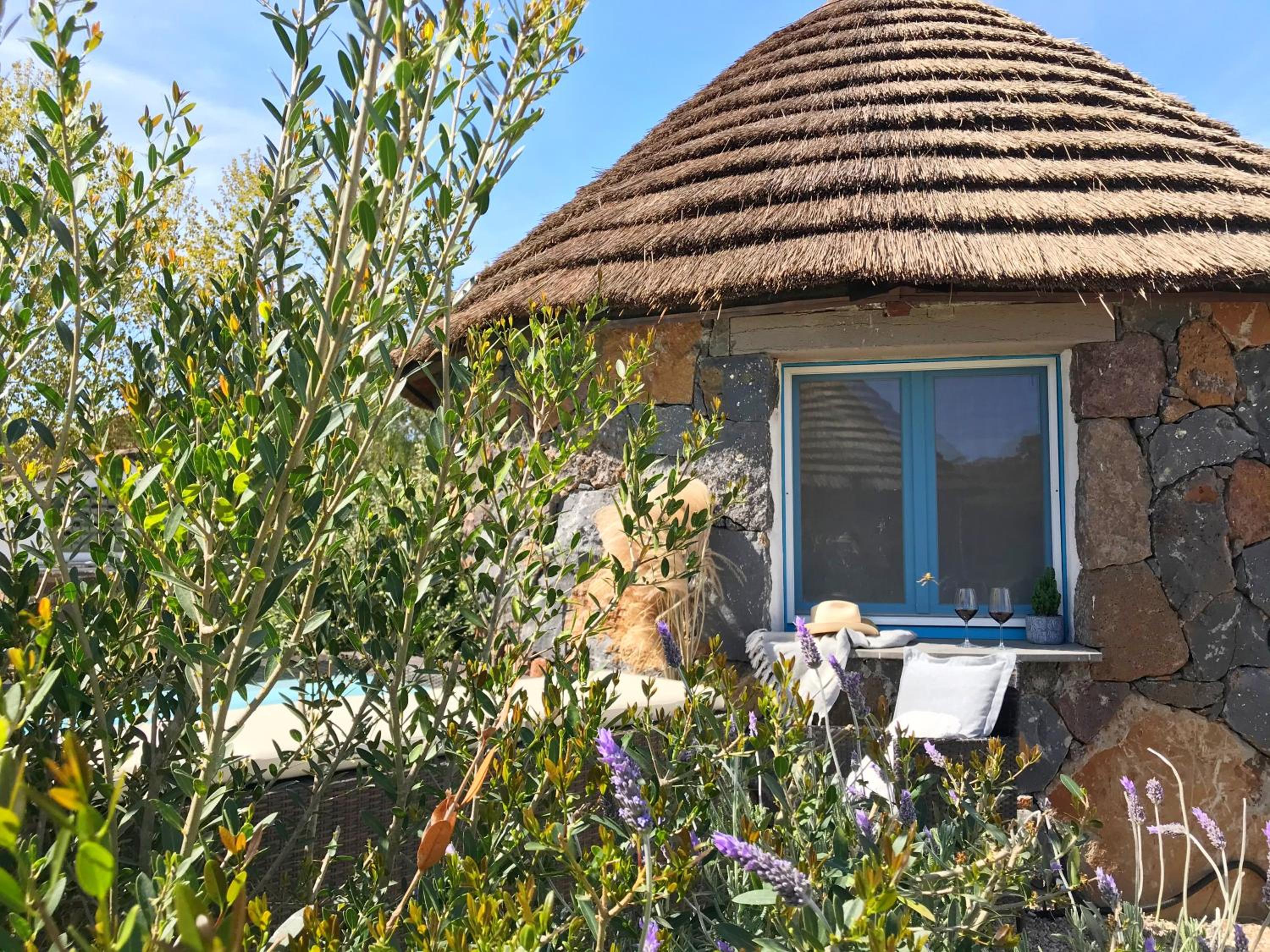 Bungalow with Small Pool  - Photo 2