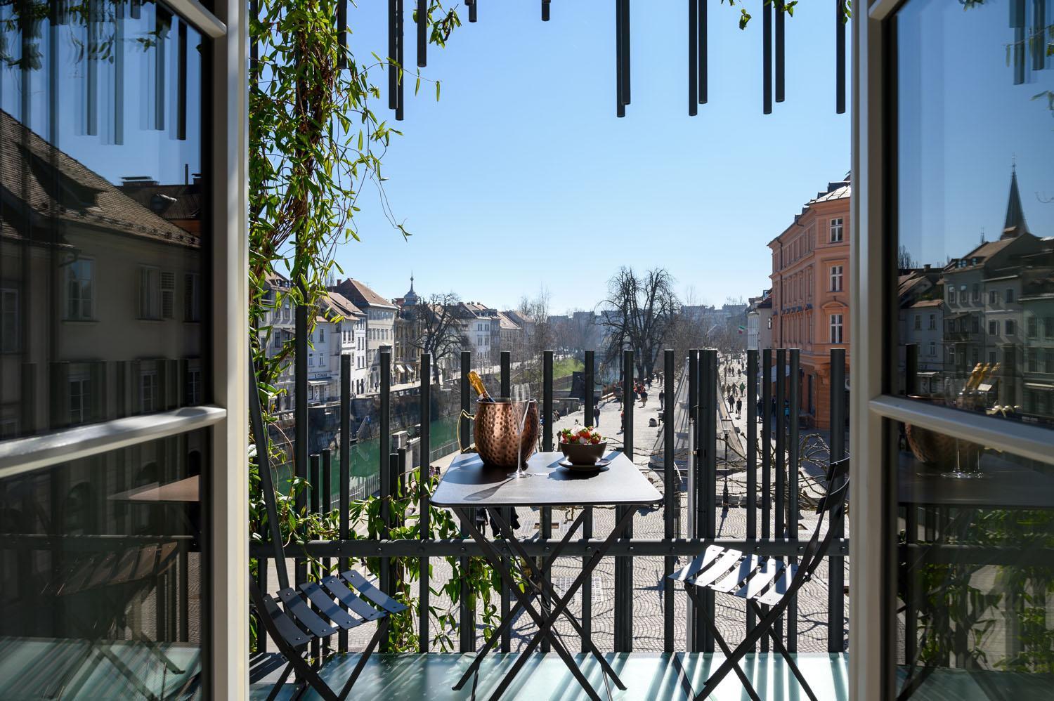 Double Room with Balcony photo 3