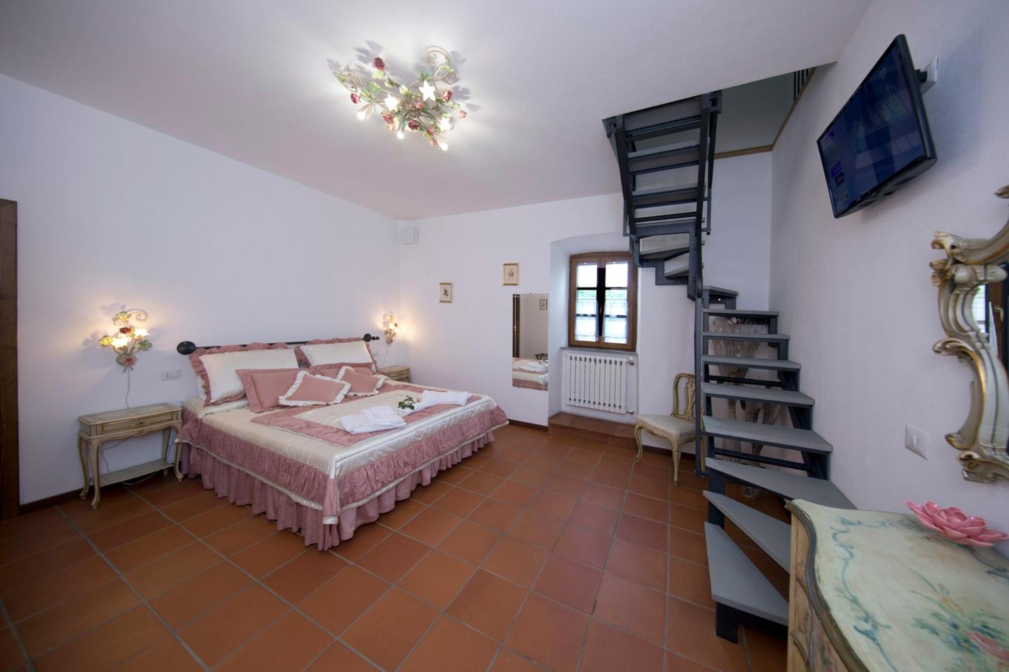 Suite with Garden View photo 2