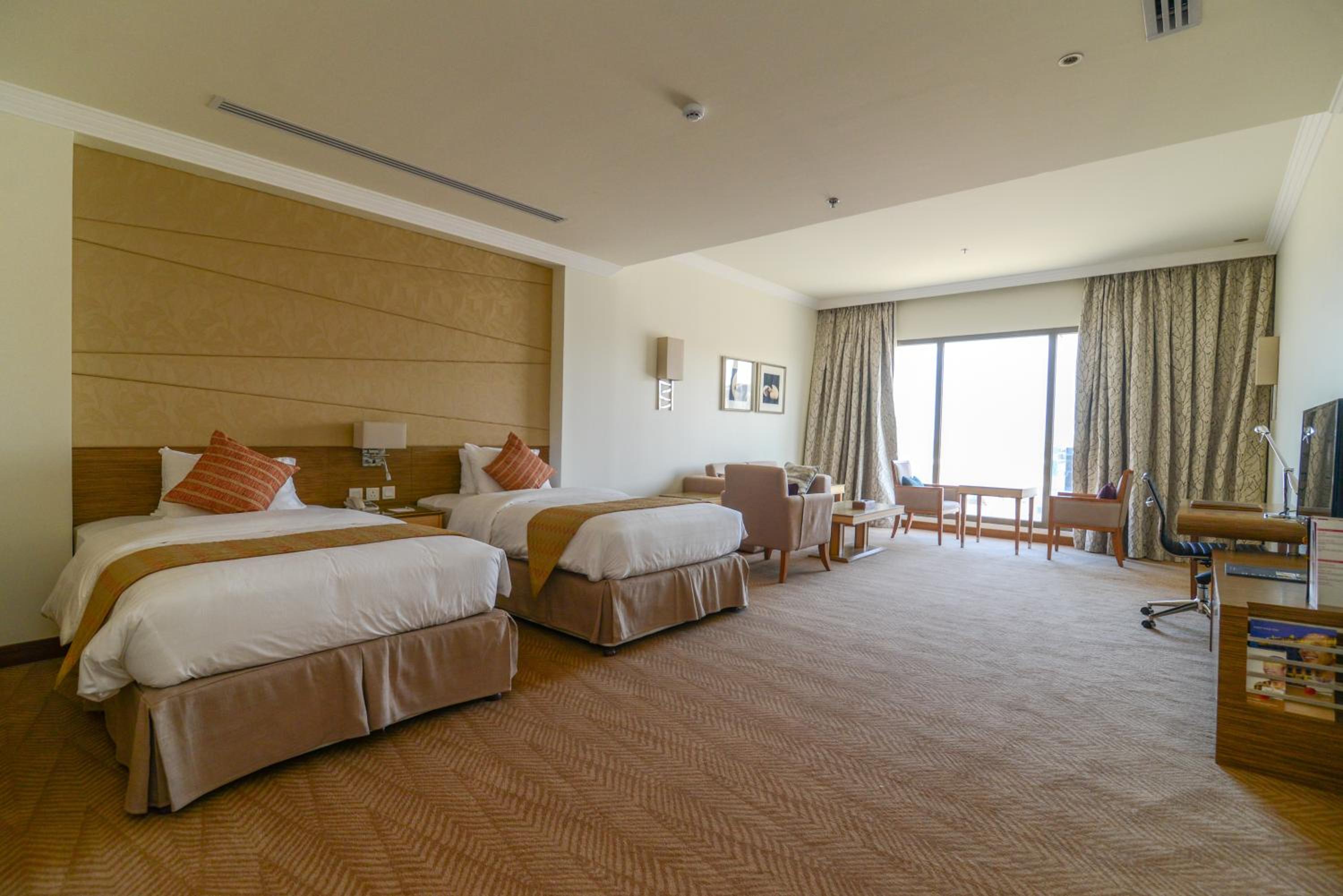 Deluxe Room - 2 Single Beds Sea View 40Sqm Living Area