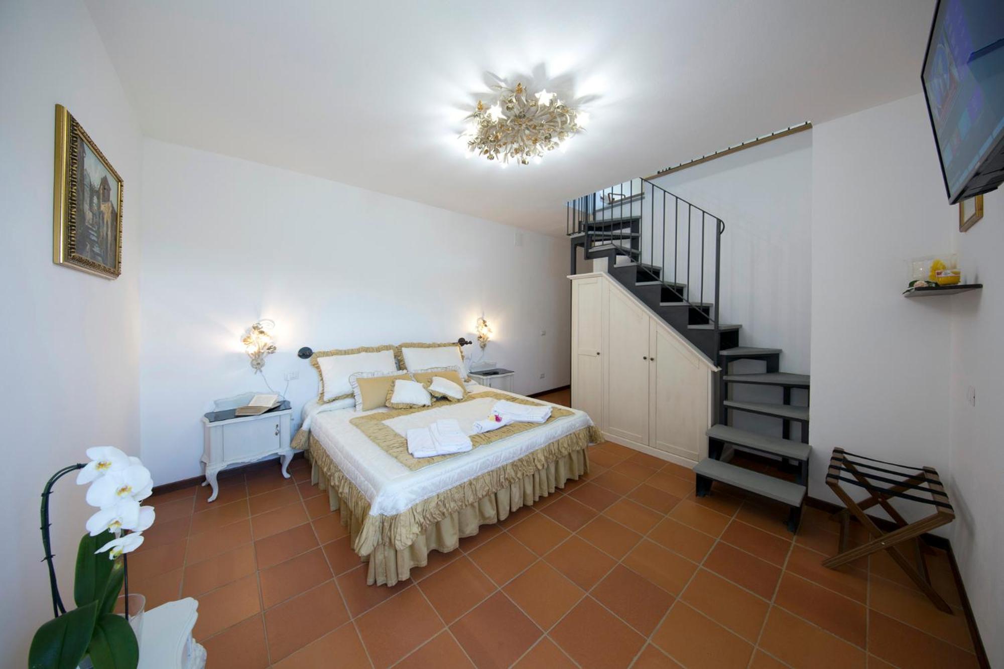 Suite with Garden View photo 1
