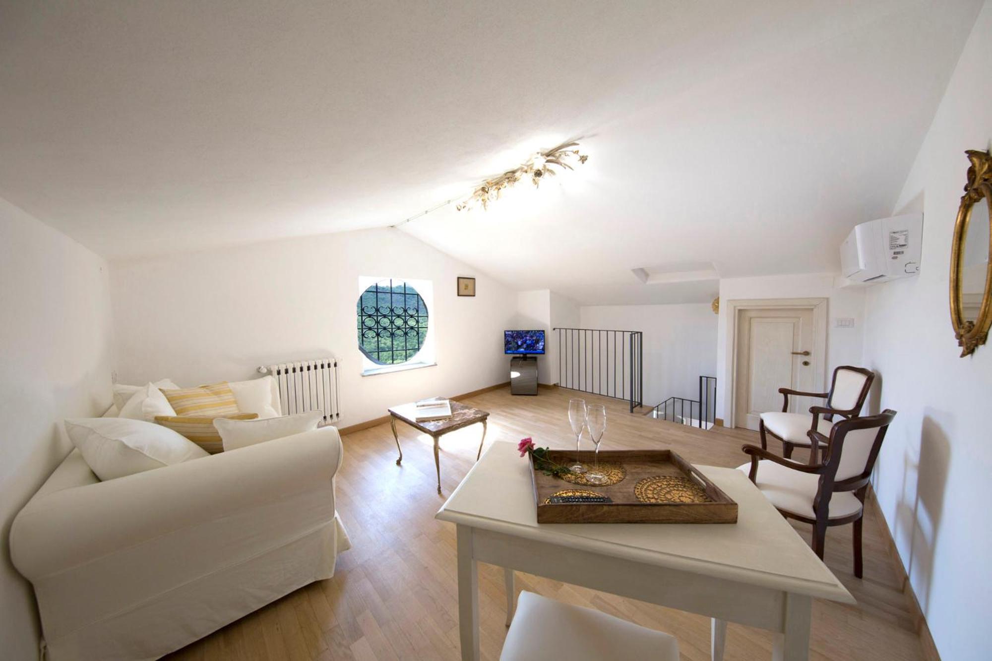 Suite with Garden View photo 2